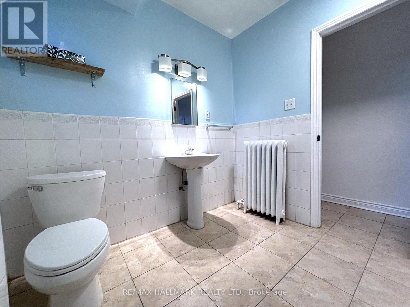 3rd Fl - 55 Brunswick Ave   3rd Avenue, Toronto, Ontario  M5S 2L8 - Photo 10 - C13096402