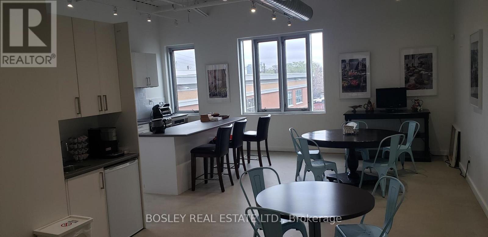 205/206 - 41 Industrial Street, Toronto, Ontario  M4G 1Z2 - Photo 4 - C13096418