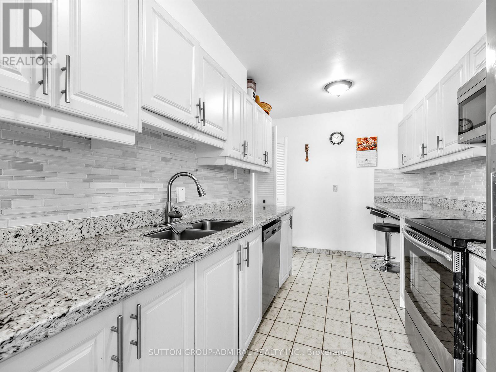 505 - 130 Neptune Drive, Toronto, Ontario  M6A 1X5 - Photo 11 - C13096462