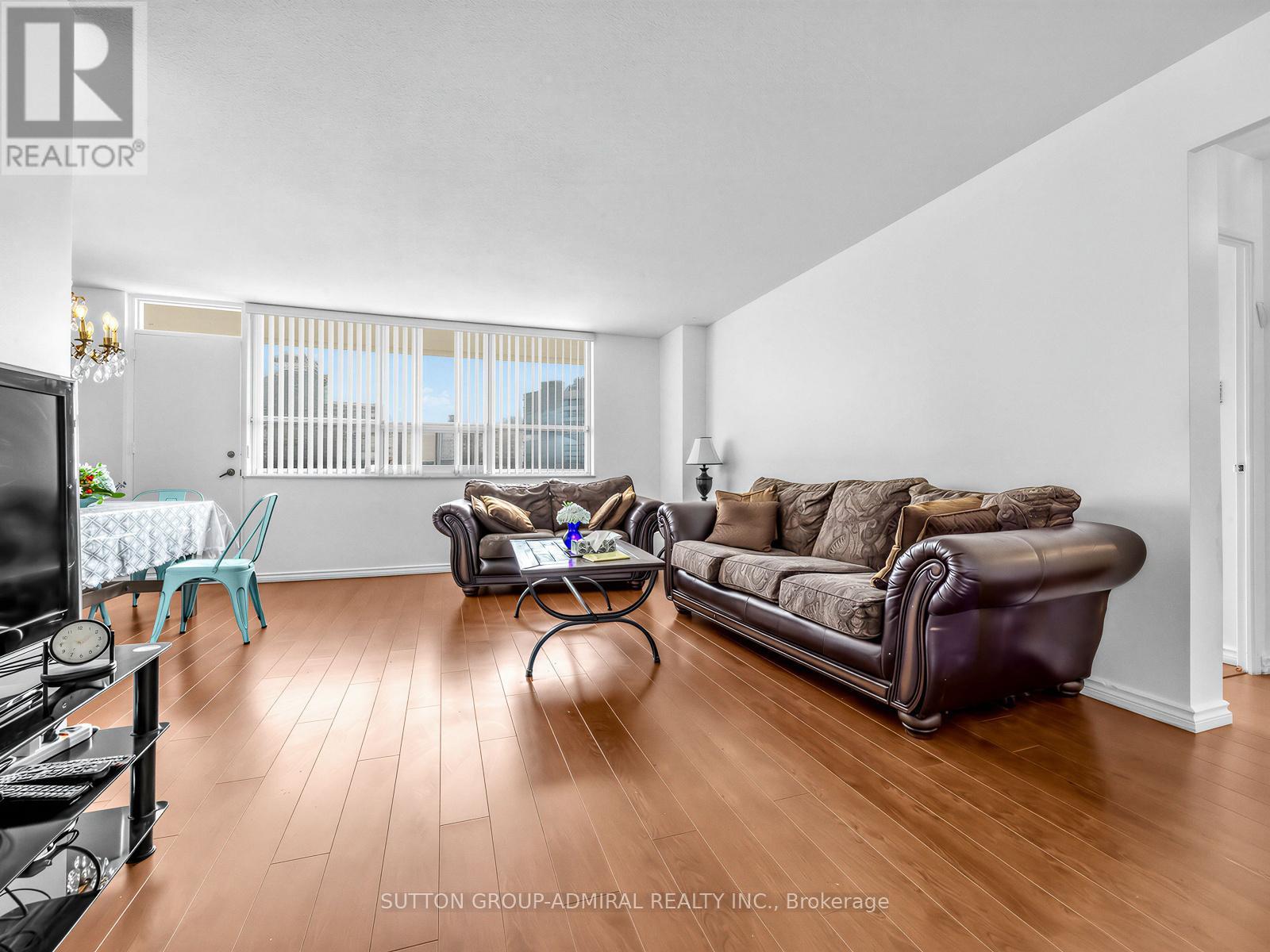 505 - 130 Neptune Drive, Toronto, Ontario  M6A 1X5 - Photo 2 - C13096462