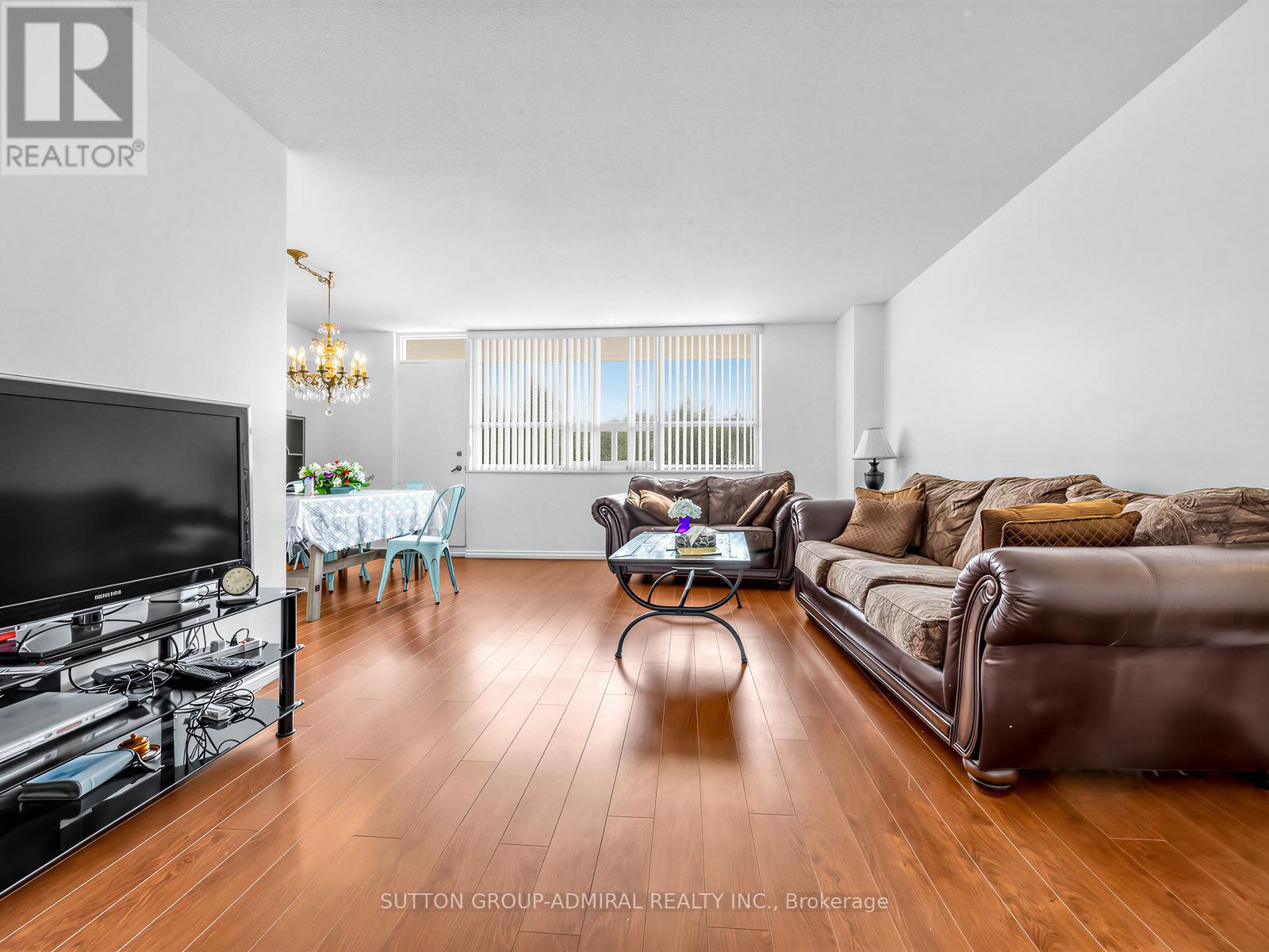 505 - 130 Neptune Drive, Toronto, Ontario  M6A 1X5 - Photo 5 - C13096462