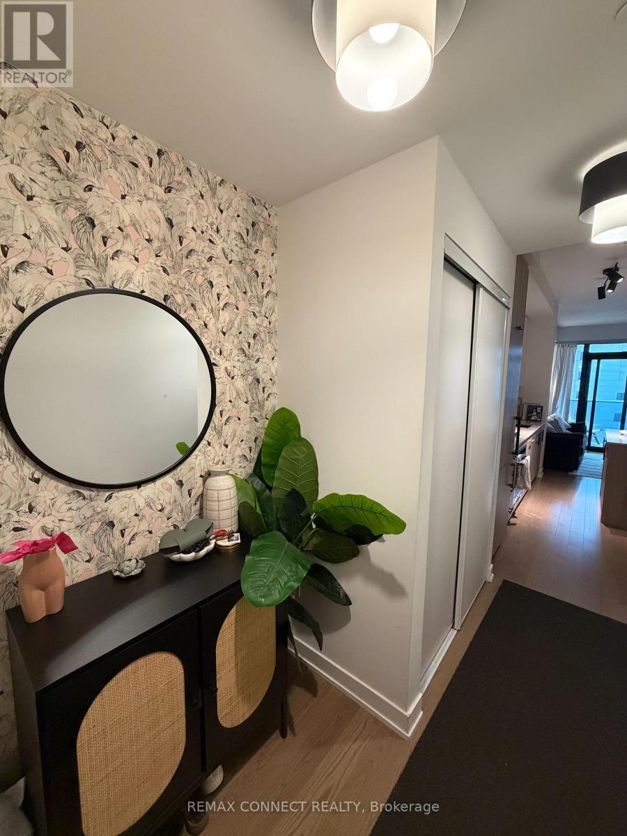 621 - 330 Richmond Street W, Toronto, Ontario  M5V 0M4 - Photo 2 - C13096464