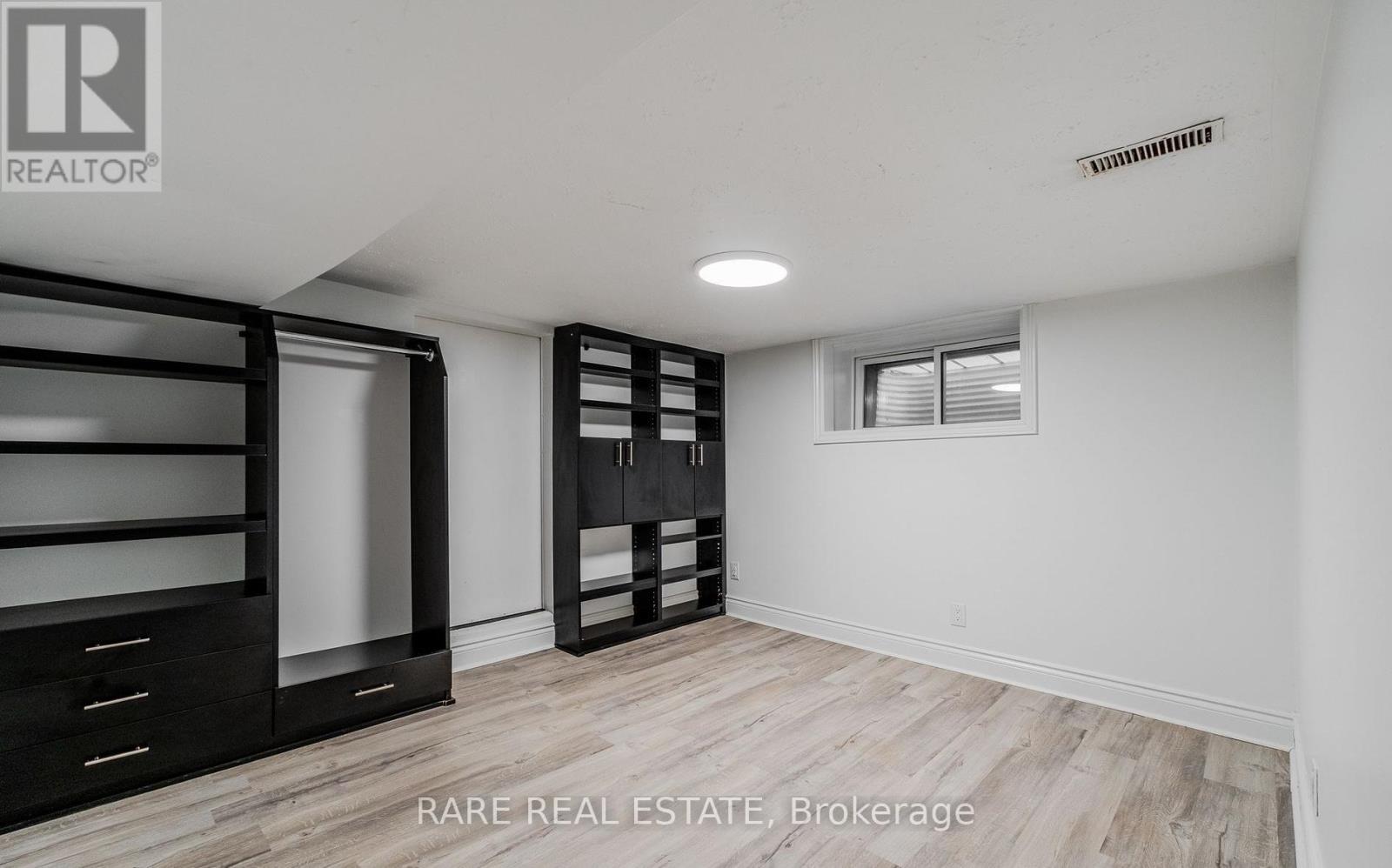Lower - 538 Roxton Road, Toronto, Ontario  M6G 3R4 - Photo 4 - C13096580