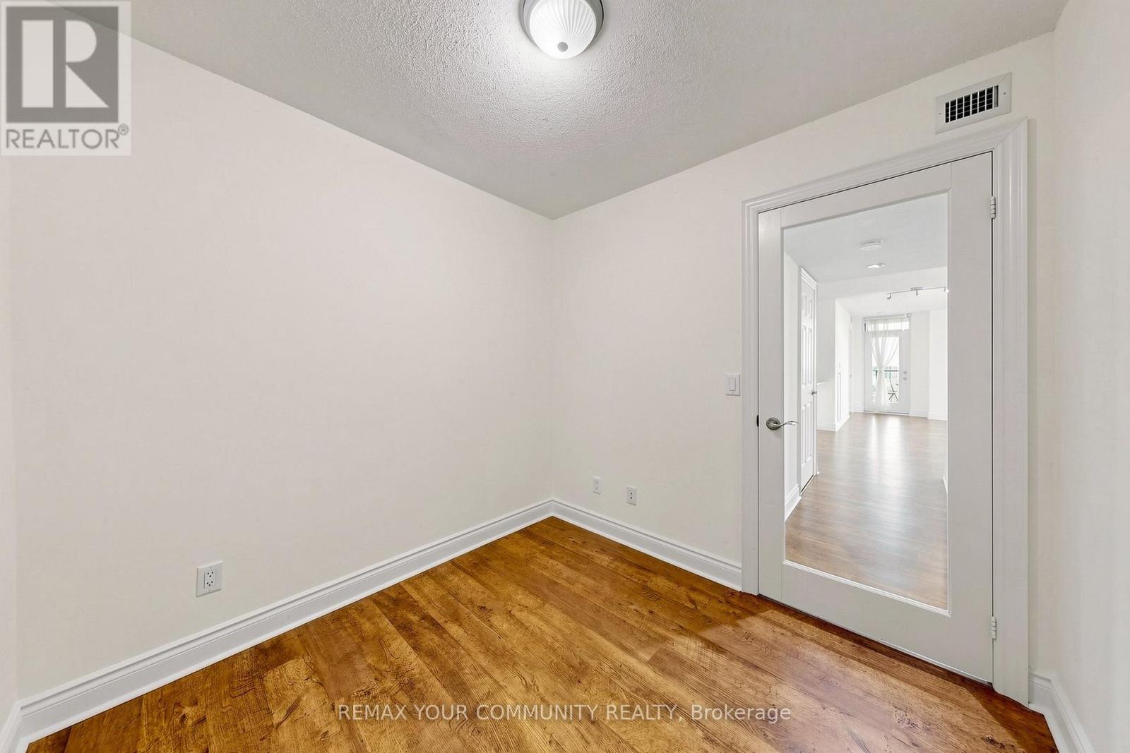 2206 - 15 Greeview Avenue, Toronto, Ontario  M2M 4M7 - Photo 32 - C13096636