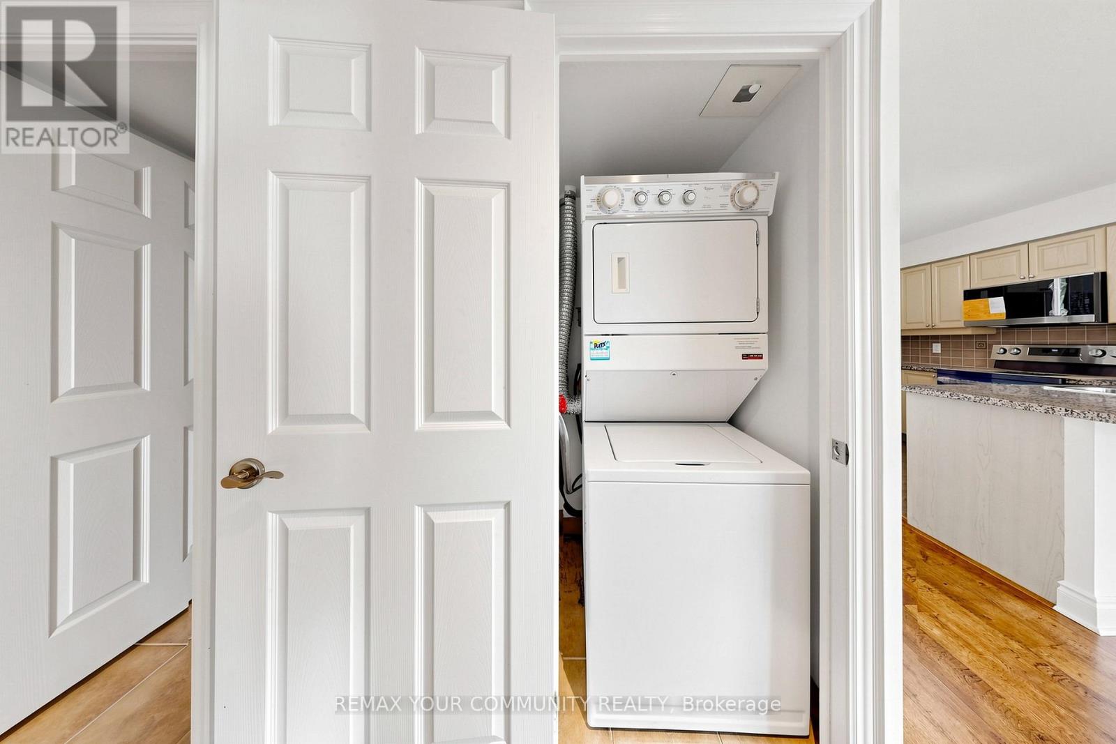 2206 - 15 Greeview Avenue, Toronto, Ontario  M2M 4M7 - Photo 35 - C13096636