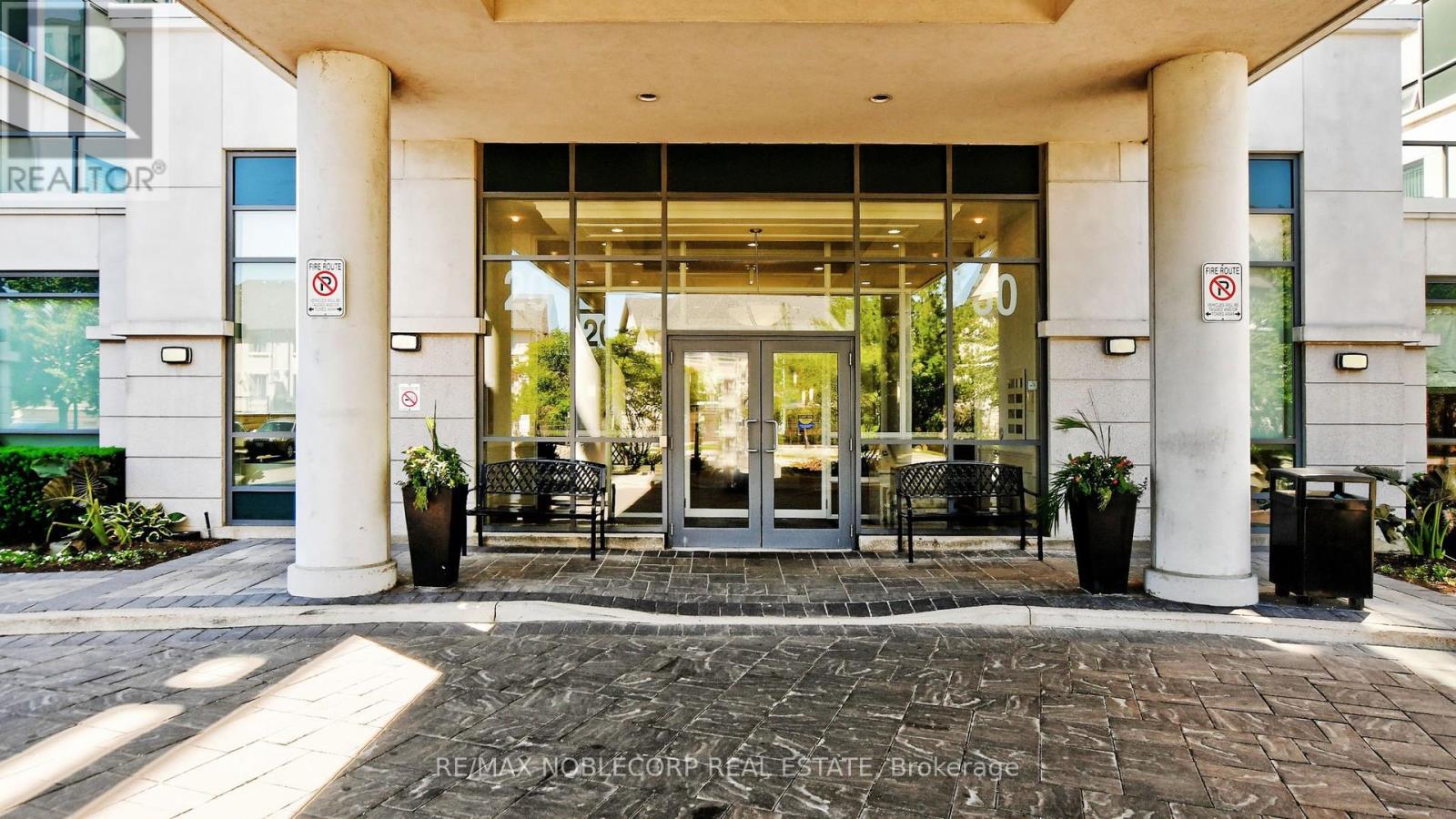 516 - 20 North Park Road, Vaughan, Ontario  L4J 0G7 - Photo 4 - N13094474