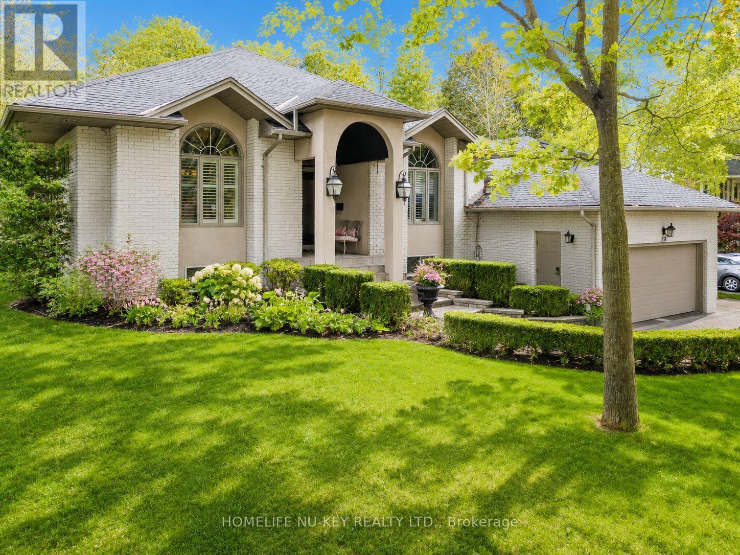 38 Castle Drive, Barrie, Ontario  L4N 1R1 - Photo 3 - S13093314