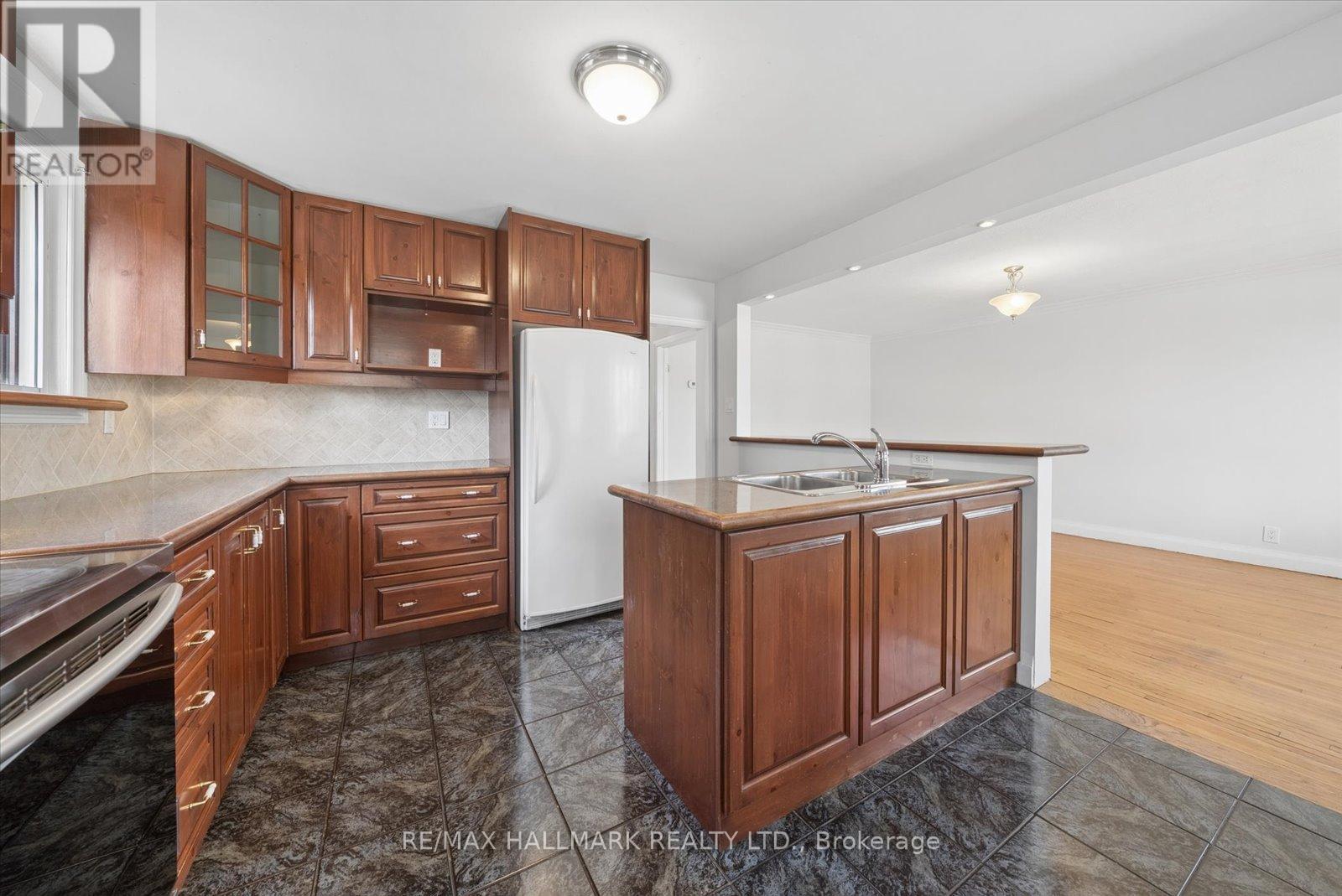 100 Huntington Avenue, Toronto, Ontario  M1K 4L5 - Photo 10 - E13096474