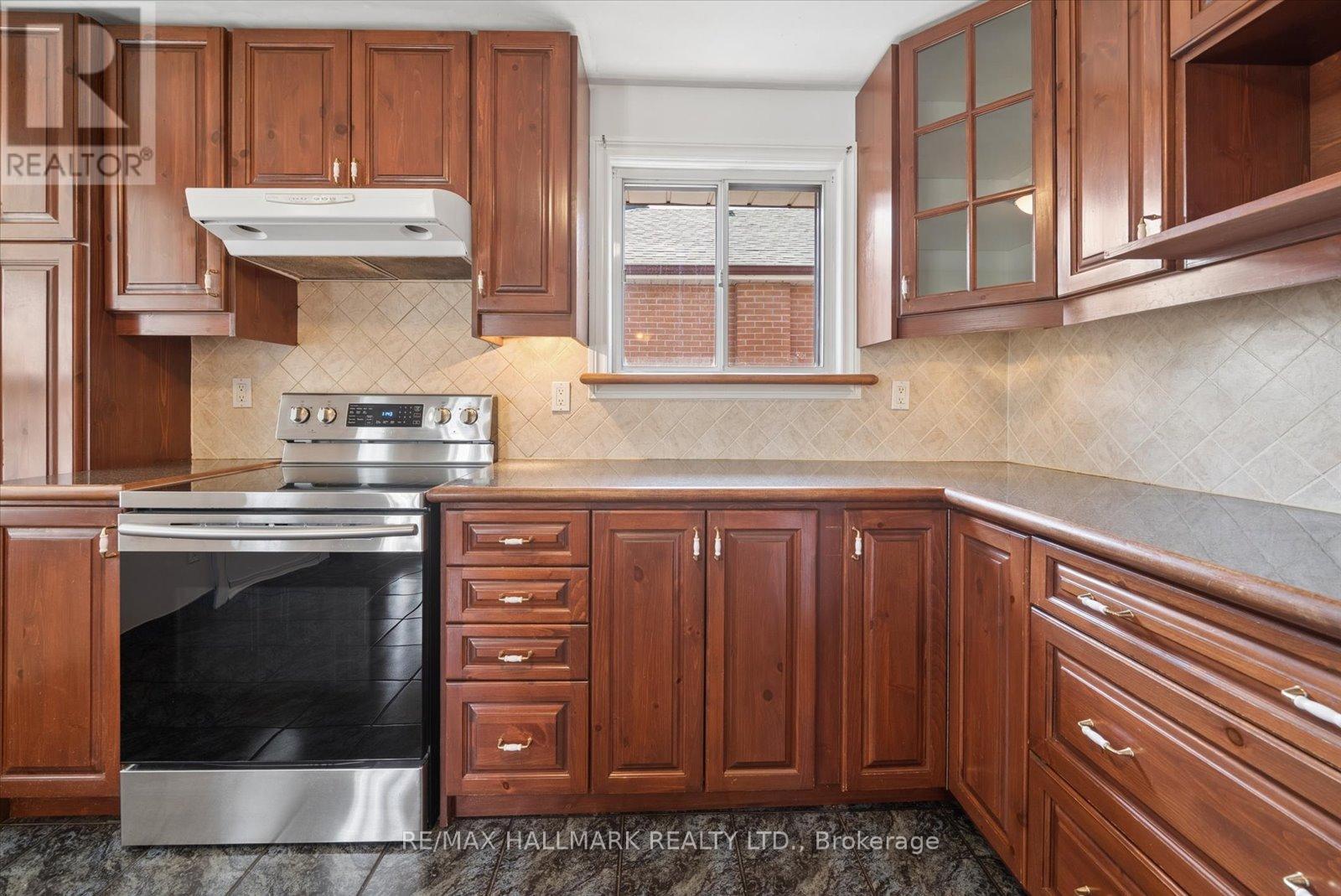 100 Huntington Avenue, Toronto, Ontario  M1K 4L5 - Photo 13 - E13096474