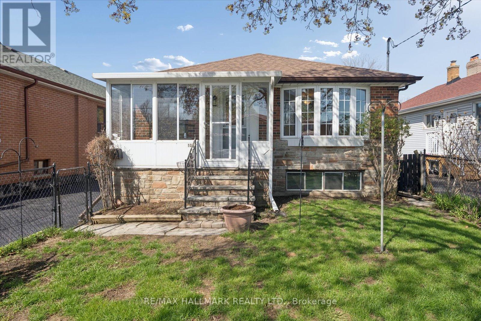 100 Huntington Avenue, Toronto, Ontario  M1K 4L5 - Photo 2 - E13096474