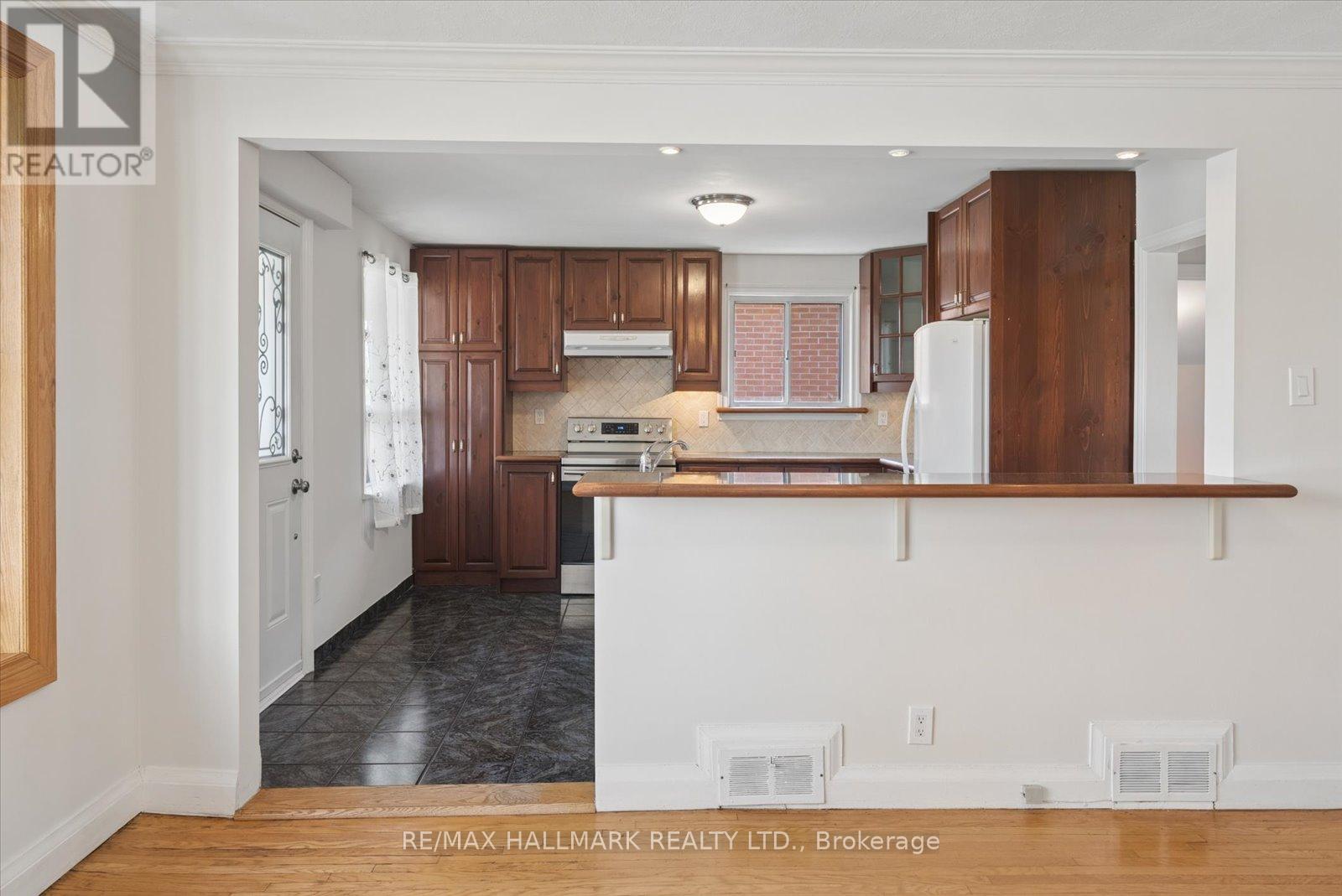 100 Huntington Avenue, Toronto, Ontario  M1K 4L5 - Photo 9 - E13096474
