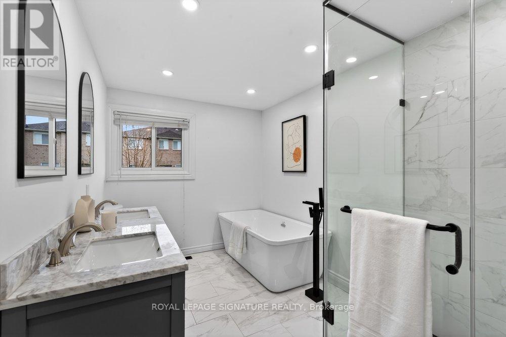 48 Rotherglen Road N, Ajax, Ontario  L1T 1T3 - Photo 25 - E13096534