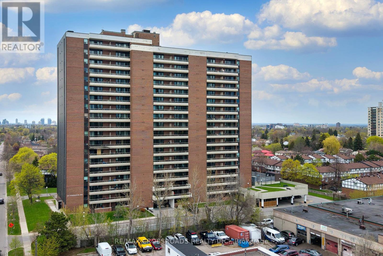 211 - 15 TORRANCE ROAD, Toronto, Ontario