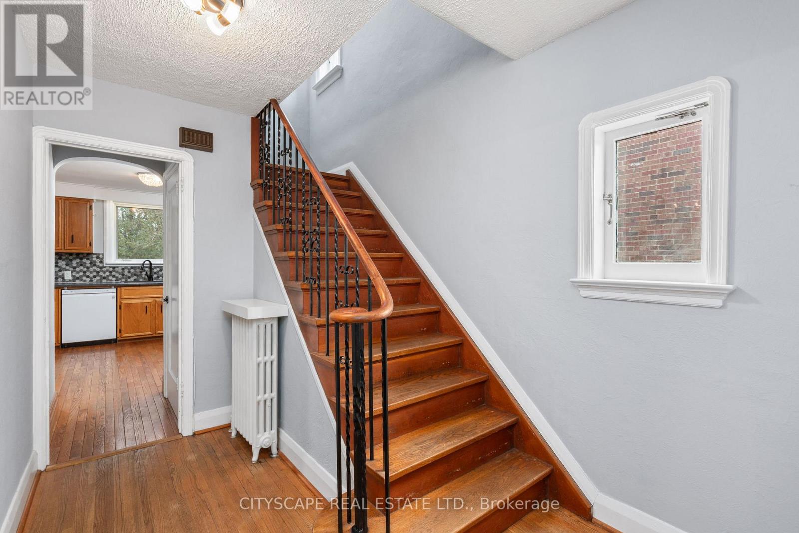 51 Denvale Road, Toronto, Ontario  M4B 3B3 - Photo 15 - E13096692