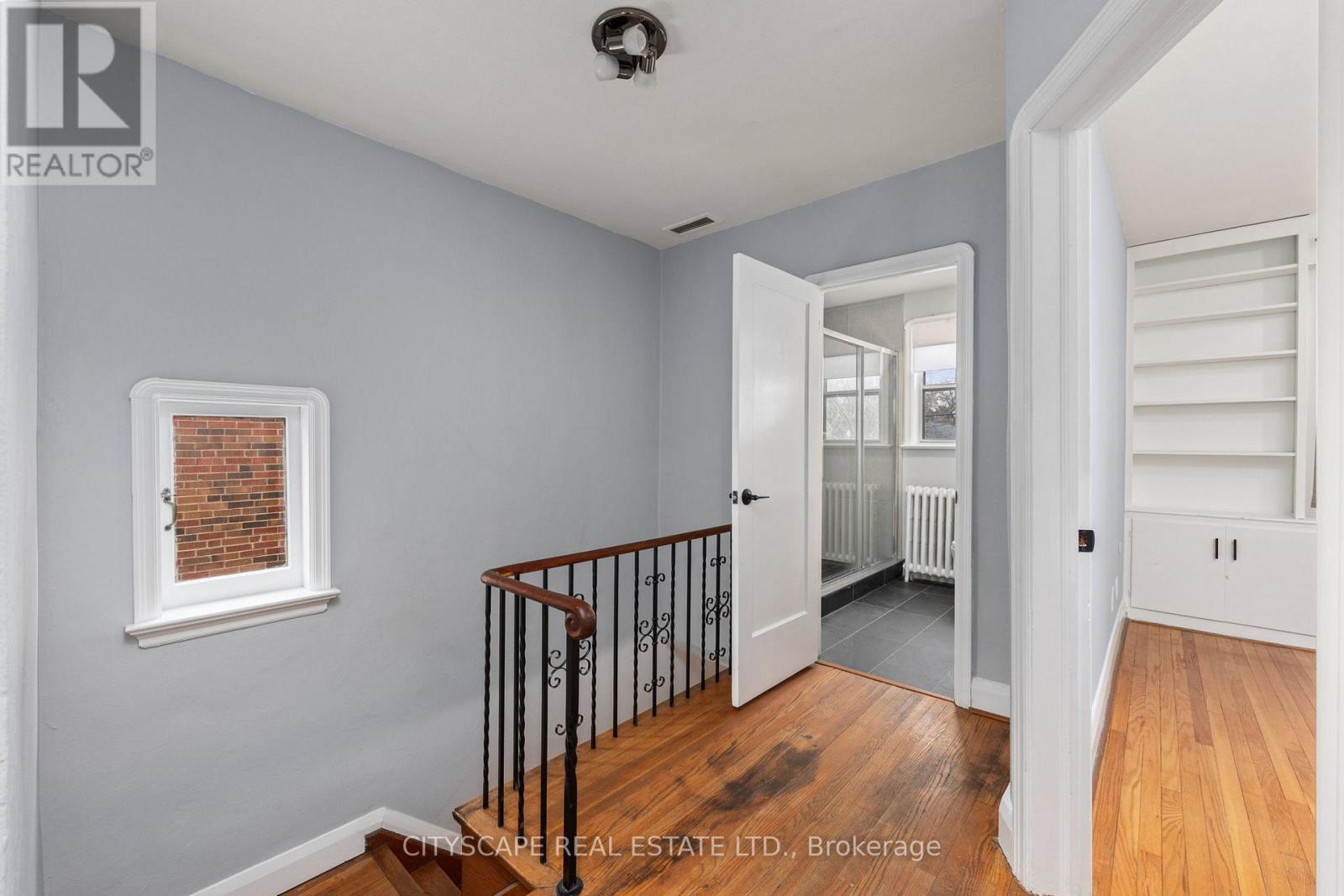 51 Denvale Road, Toronto, Ontario  M4B 3B3 - Photo 23 - E13096692
