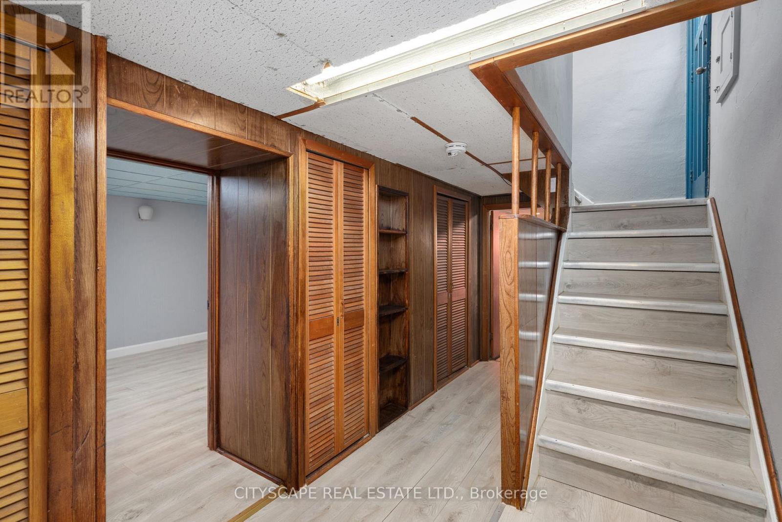 51 Denvale Road, Toronto, Ontario  M4B 3B3 - Photo 24 - E13096692