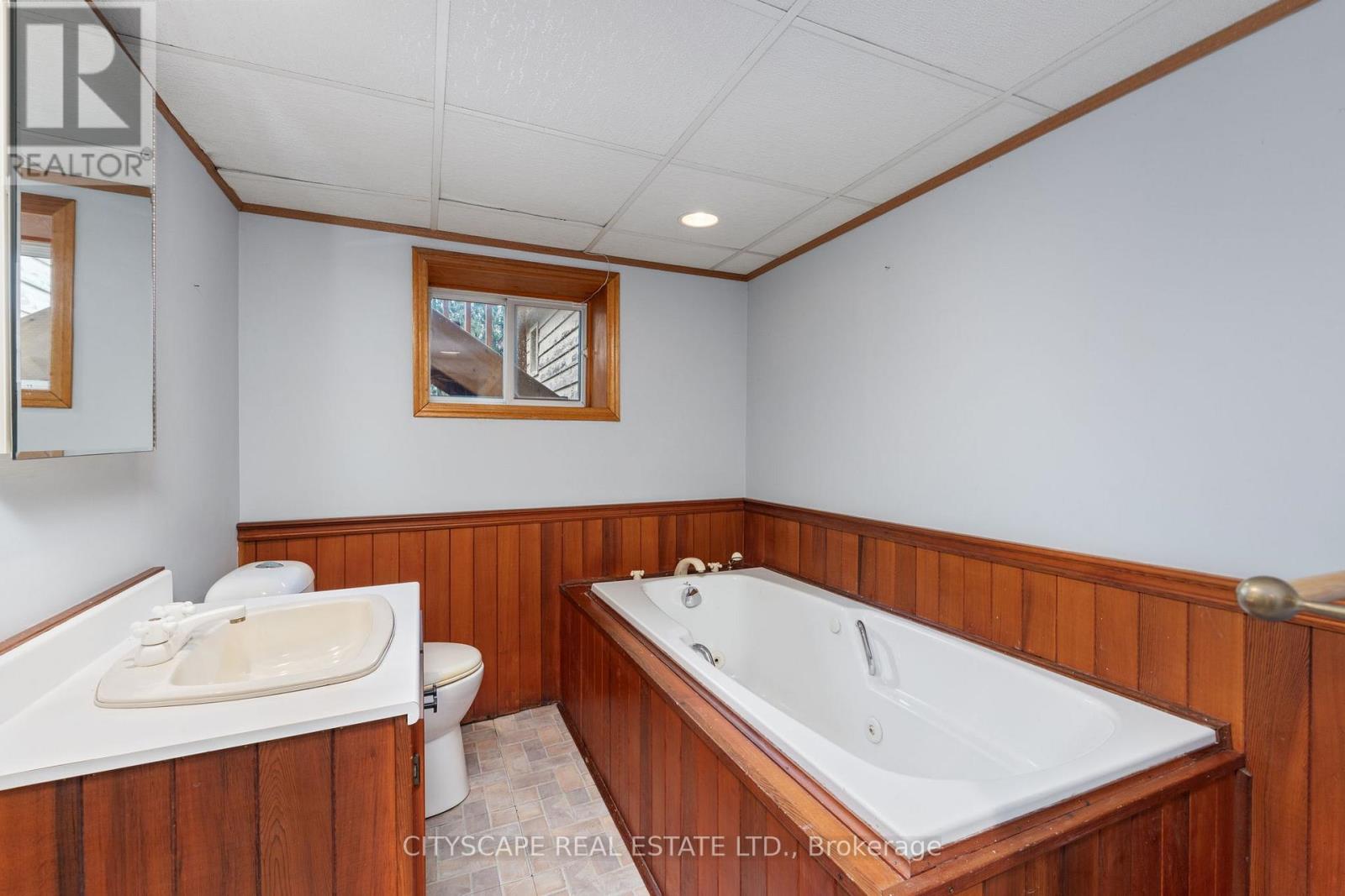 51 Denvale Road, Toronto, Ontario  M4B 3B3 - Photo 27 - E13096692