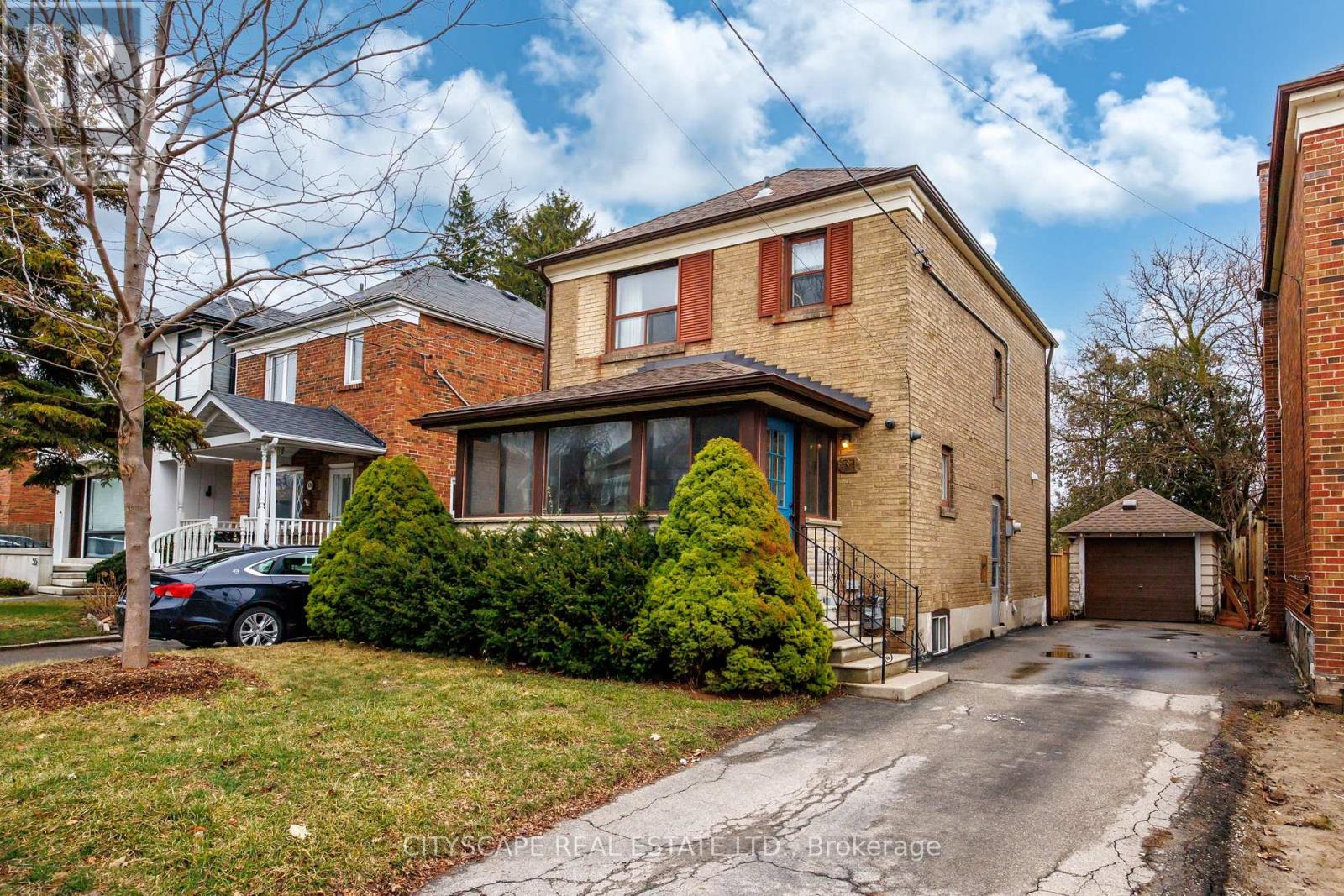 51 Denvale Road, Toronto, Ontario  M4B 3B3 - Photo 3 - E13096692