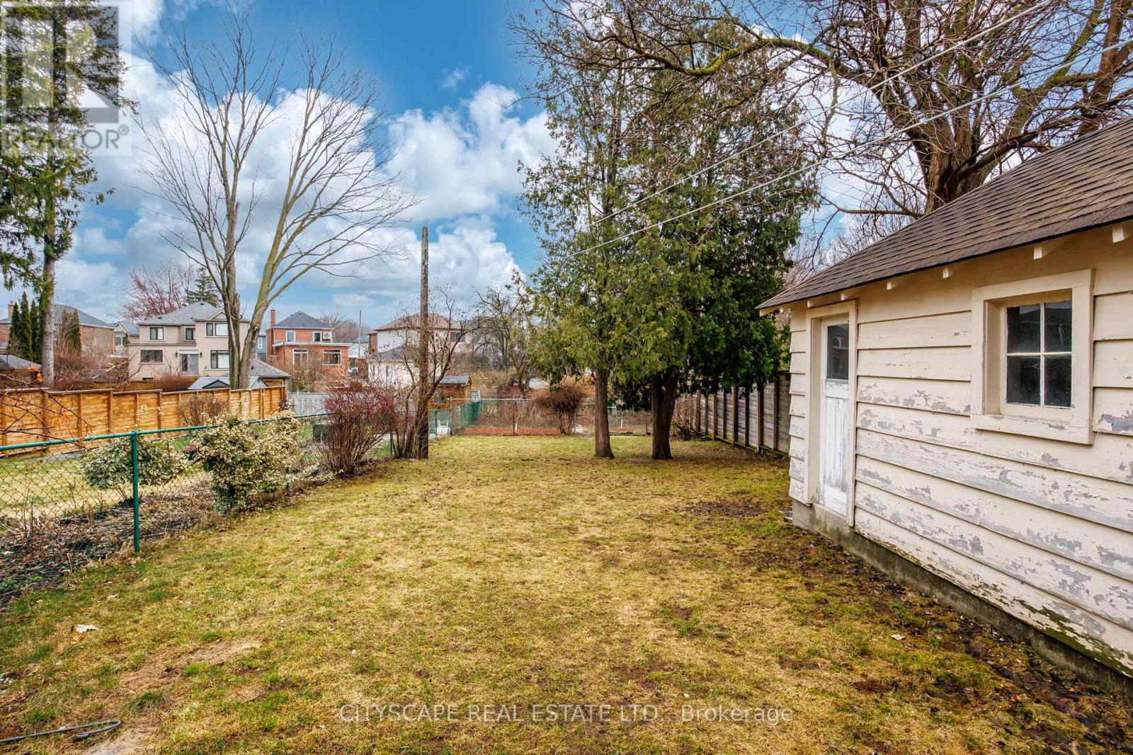 51 Denvale Road, Toronto, Ontario  M4B 3B3 - Photo 32 - E13096692