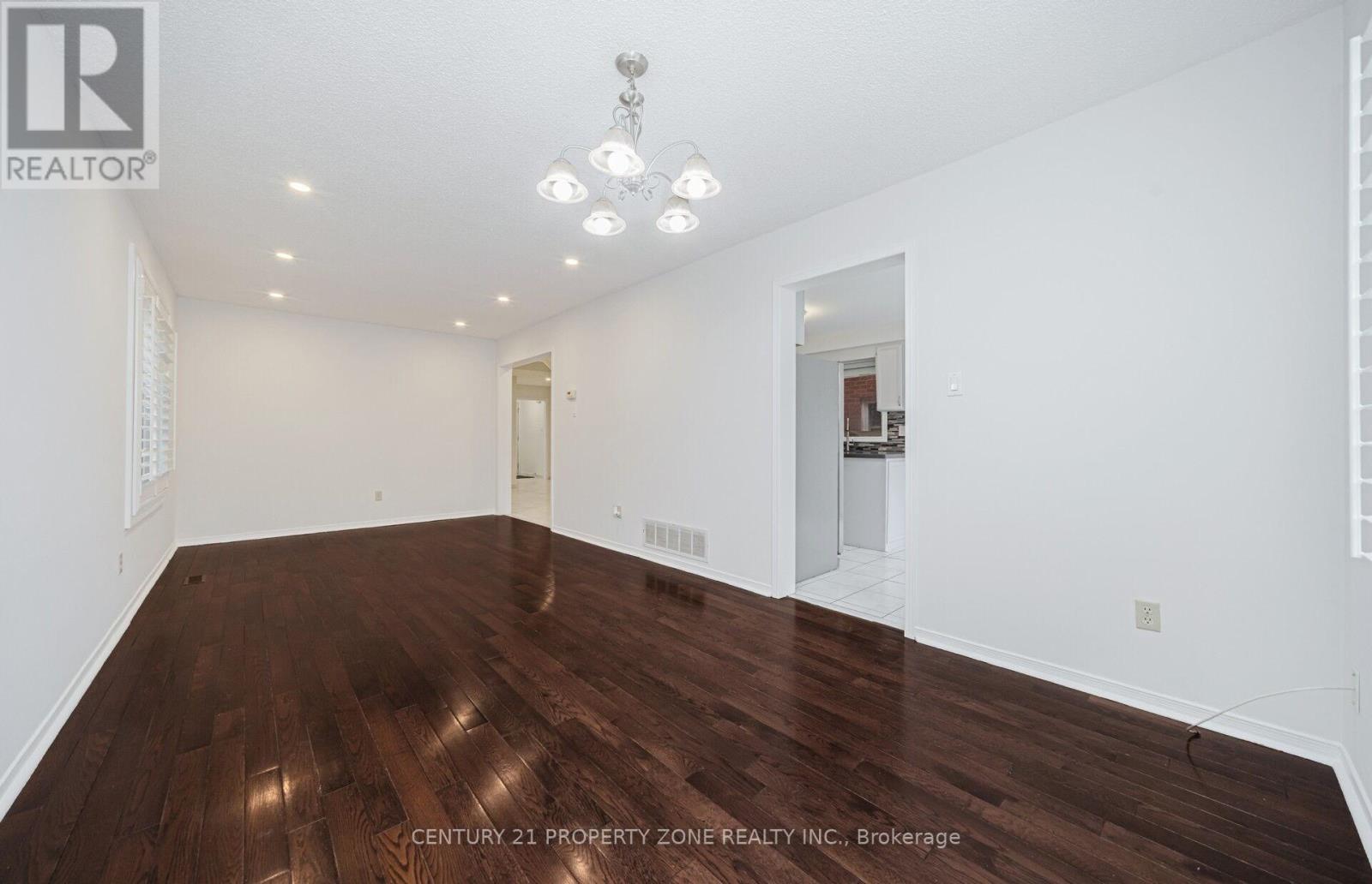 160 Torrance Woods, Brampton, Ontario  L6Y 4K2 - Photo 10 - W13094190