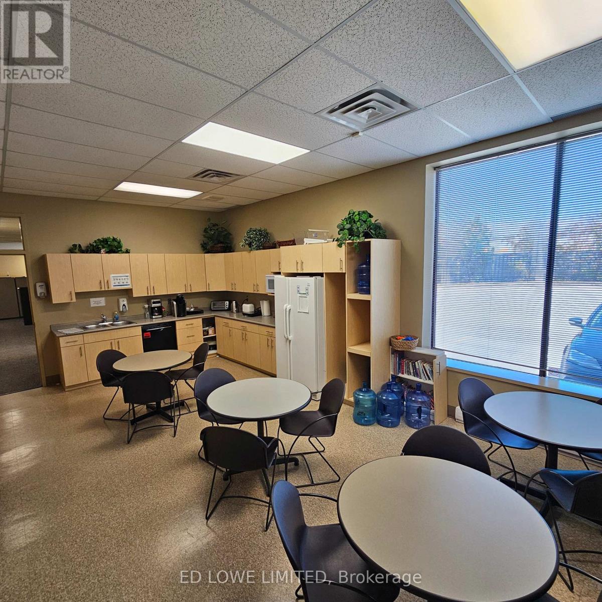 1504 - 14 Cedar Pointe Drive, Barrie, Ontario  L4N 5R7 - Photo 10 - S13095502