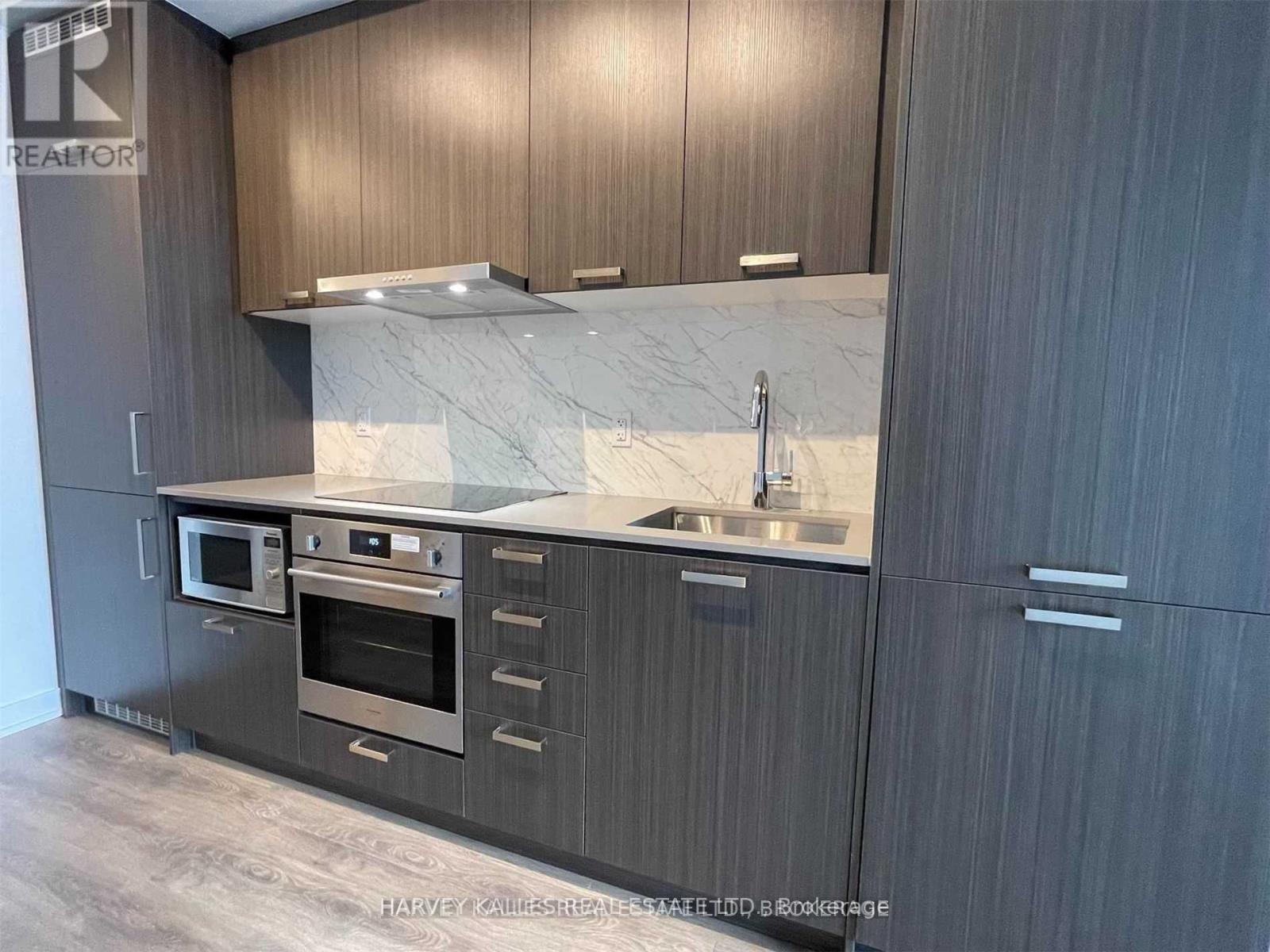 2006 - 38 Honeycrisp Crescent, Vaughan, Ontario  L4K 0M8 - Photo 5 - N13096348