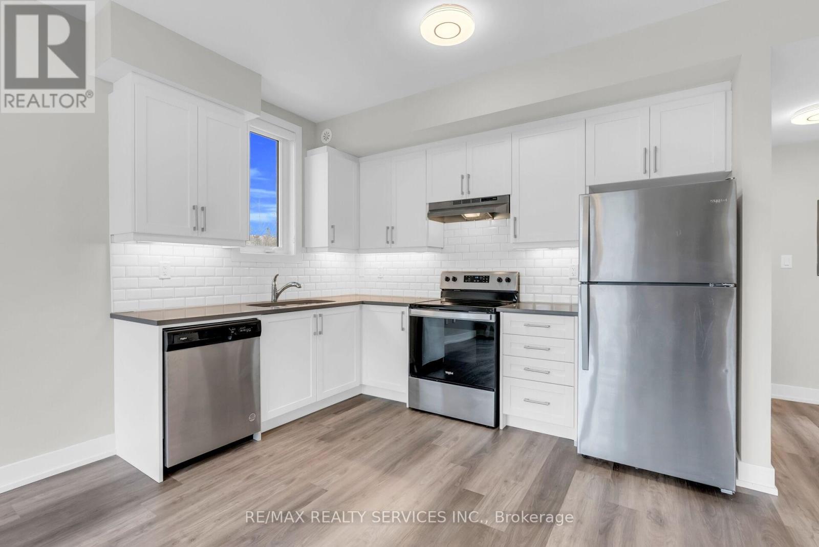 5 - 1 Bond Crescent, Richmond Hill, Ontario  L4E 1J4 - Photo 19 - N13096364