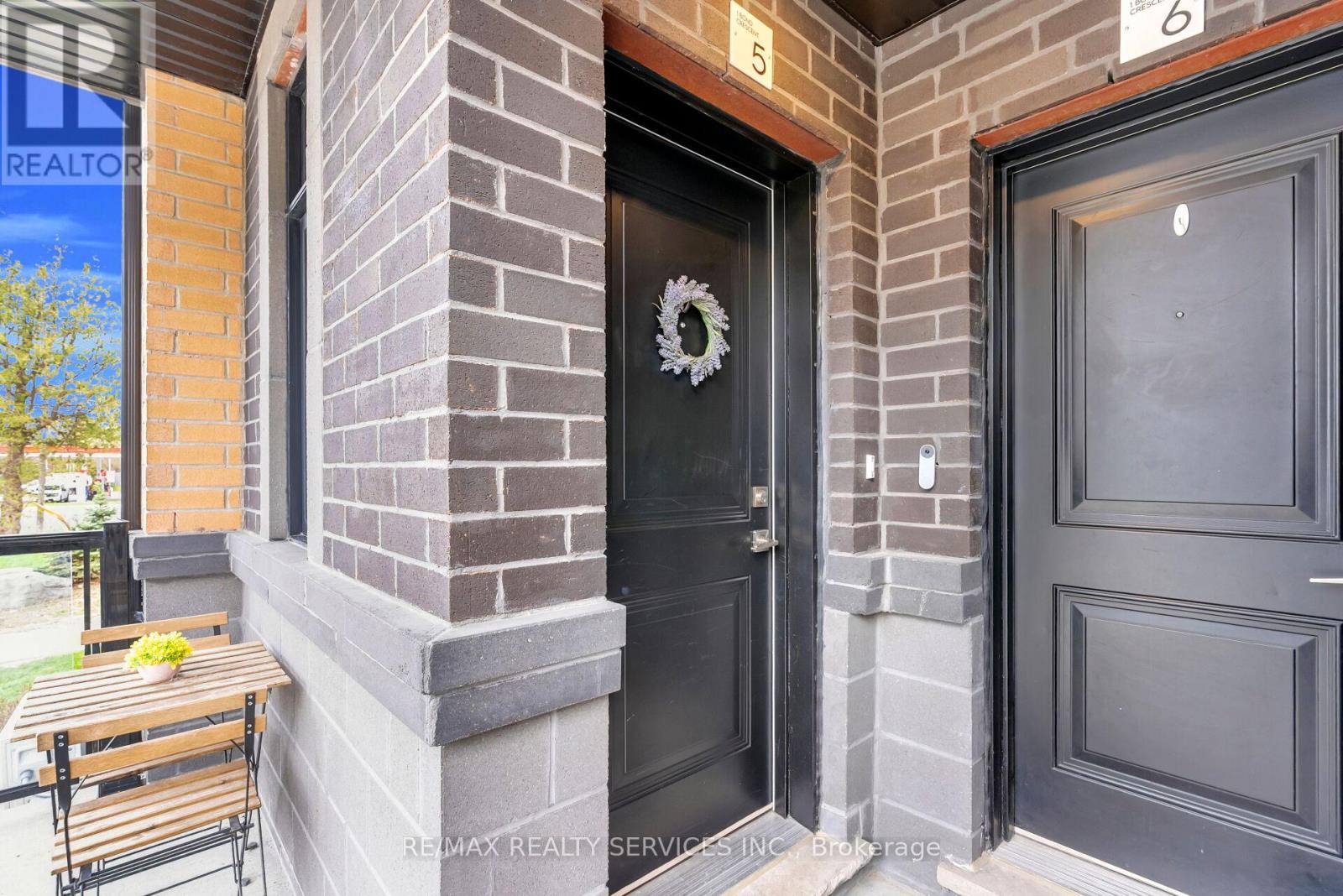 5 - 1 Bond Crescent, Richmond Hill, Ontario  L4E 1J4 - Photo 7 - N13096364