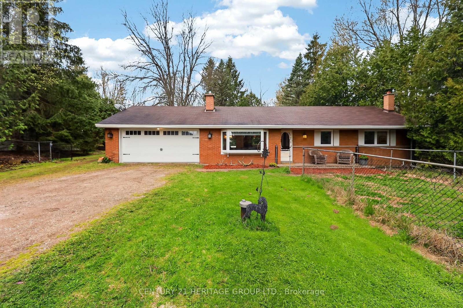 2010 15th Side Road, New Tecumseth, Ontario  L0G 1W0 - Photo 1 - N13096414