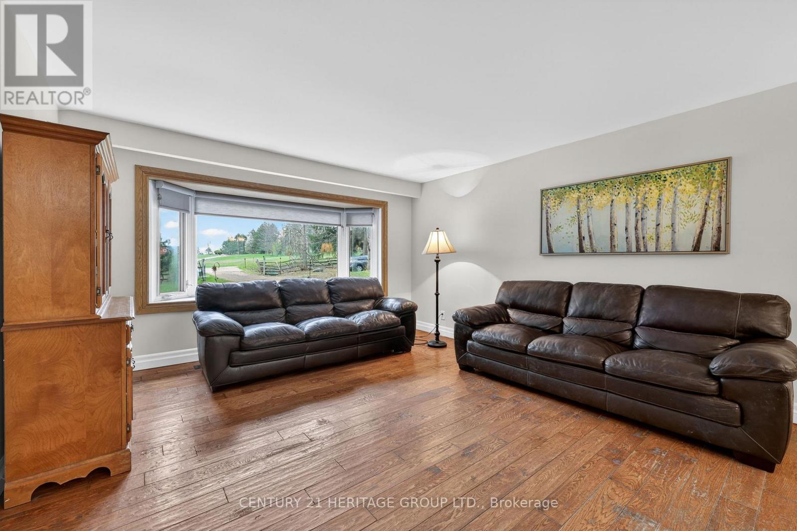 2010 15th Side Road, New Tecumseth, Ontario  L0G 1W0 - Photo 4 - N13096414