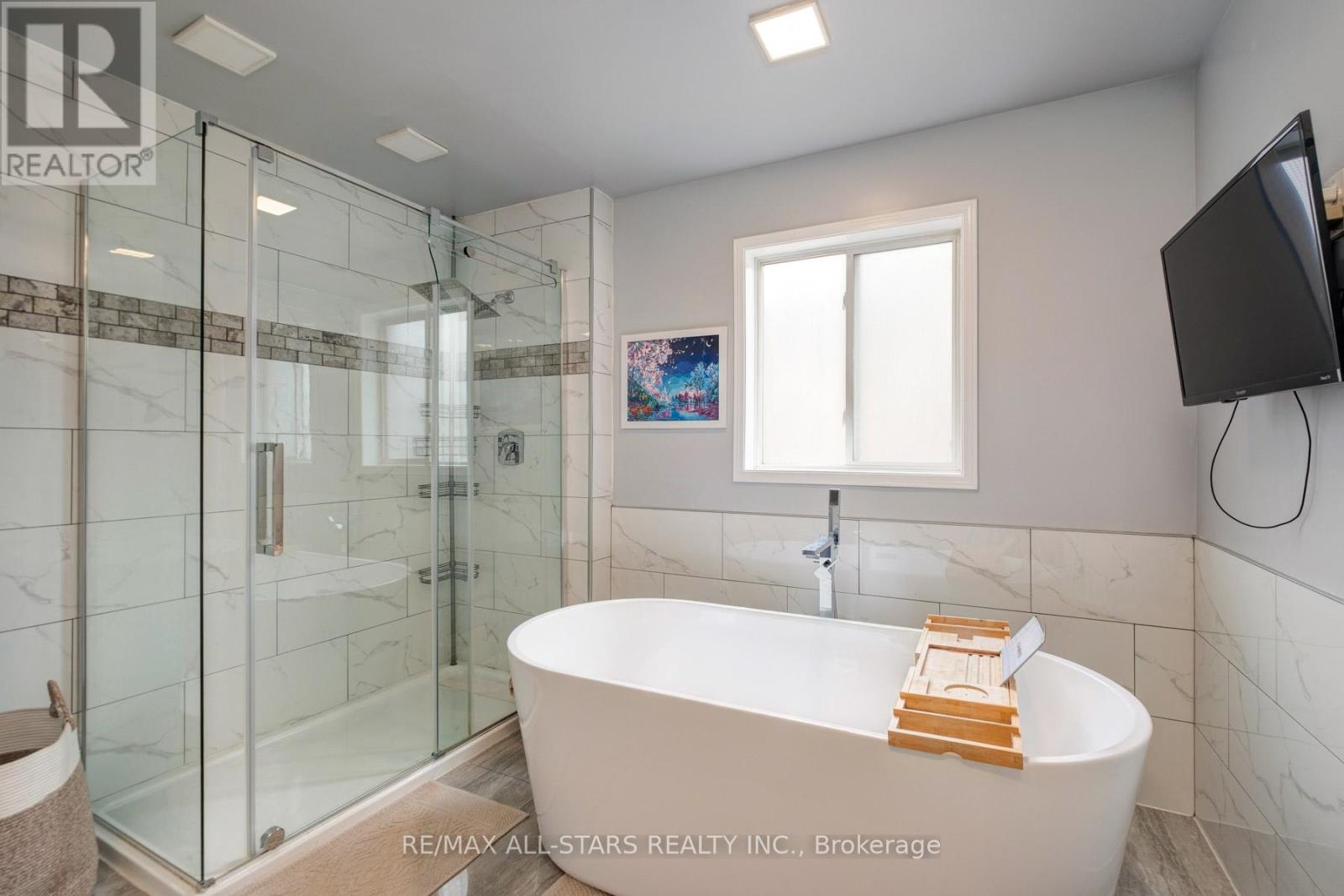 179 Drummond Drive, Vaughan, Ontario  L6A 3C4 - Photo 22 - N13096436