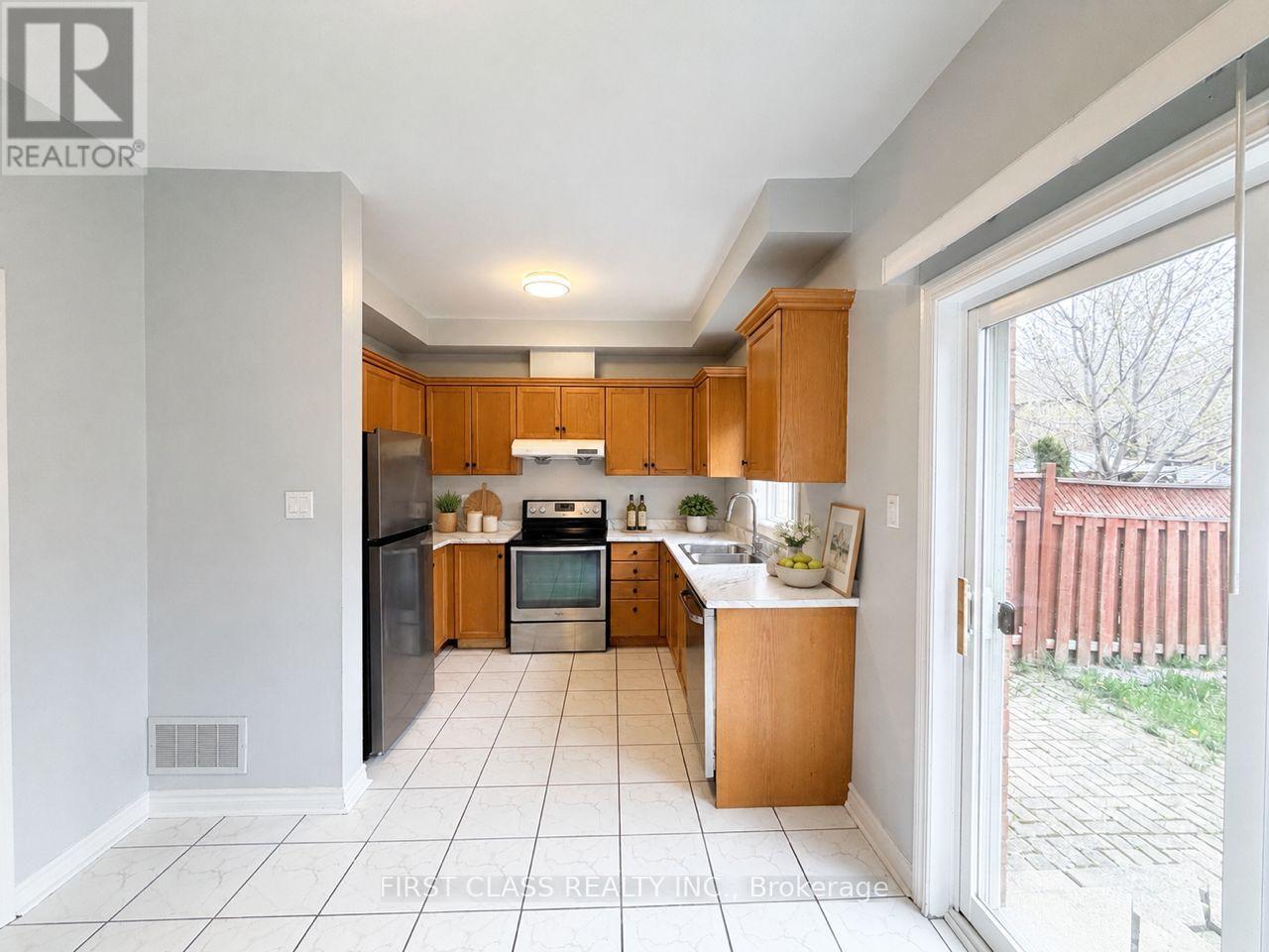 30 Abdus Salam Street, Vaughan, Ontario  L6A 3A8 - Photo 7 - N13096472