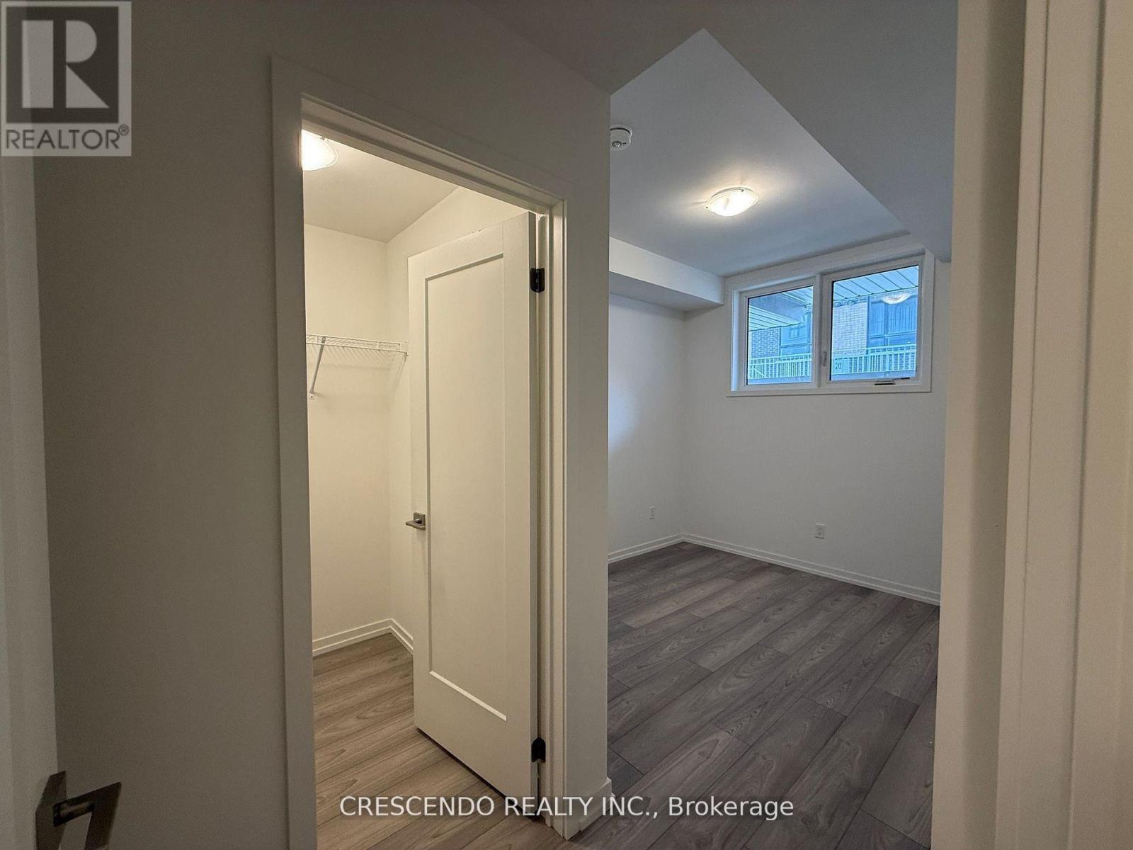 24 - 18 Lytham Green Circle, Newmarket, Ontario  L3Y 2P3 - Photo 15 - N13096492