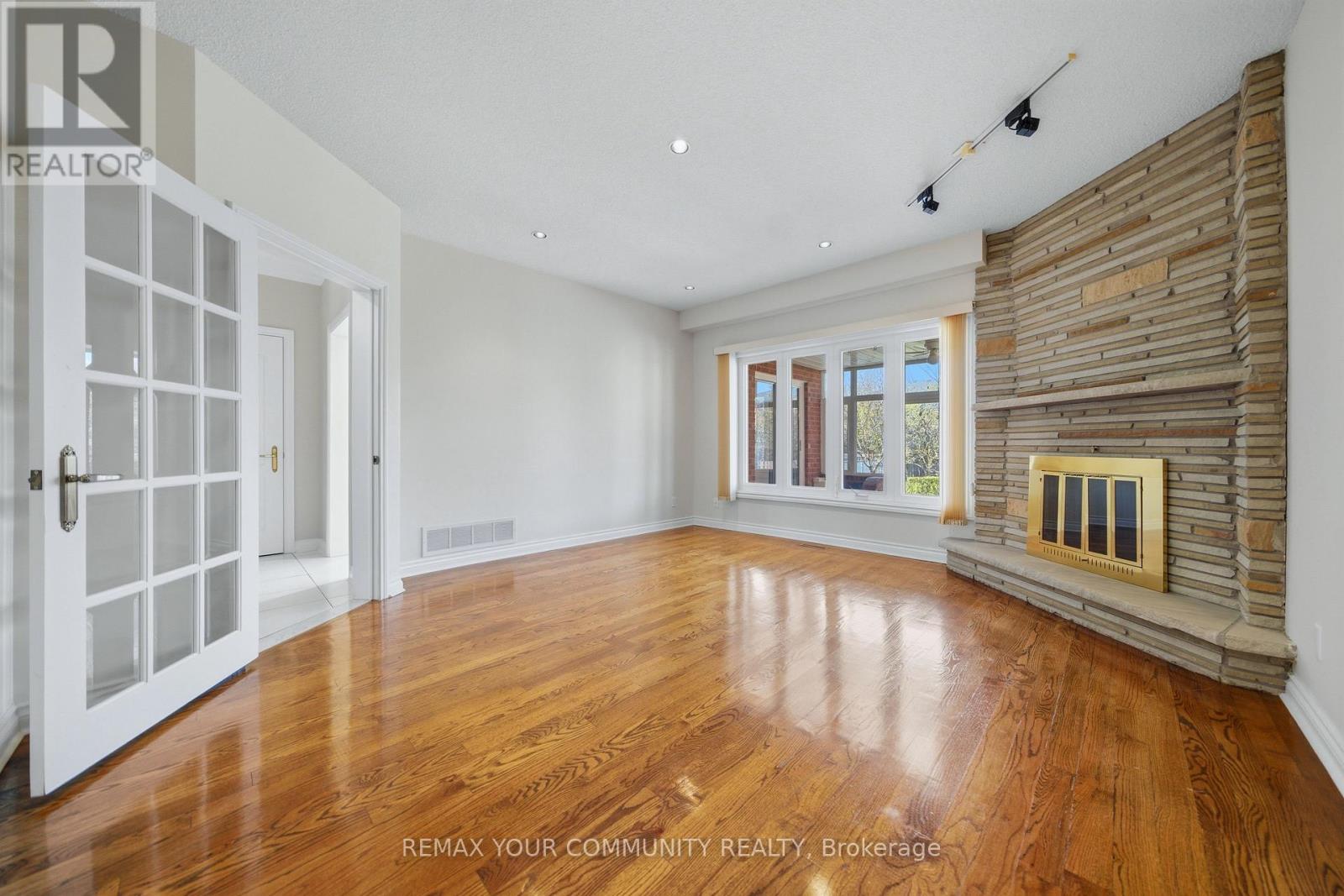 36 Railway Street, Vaughan, Ontario  L6A 1P7 - Photo 13 - N13096666
