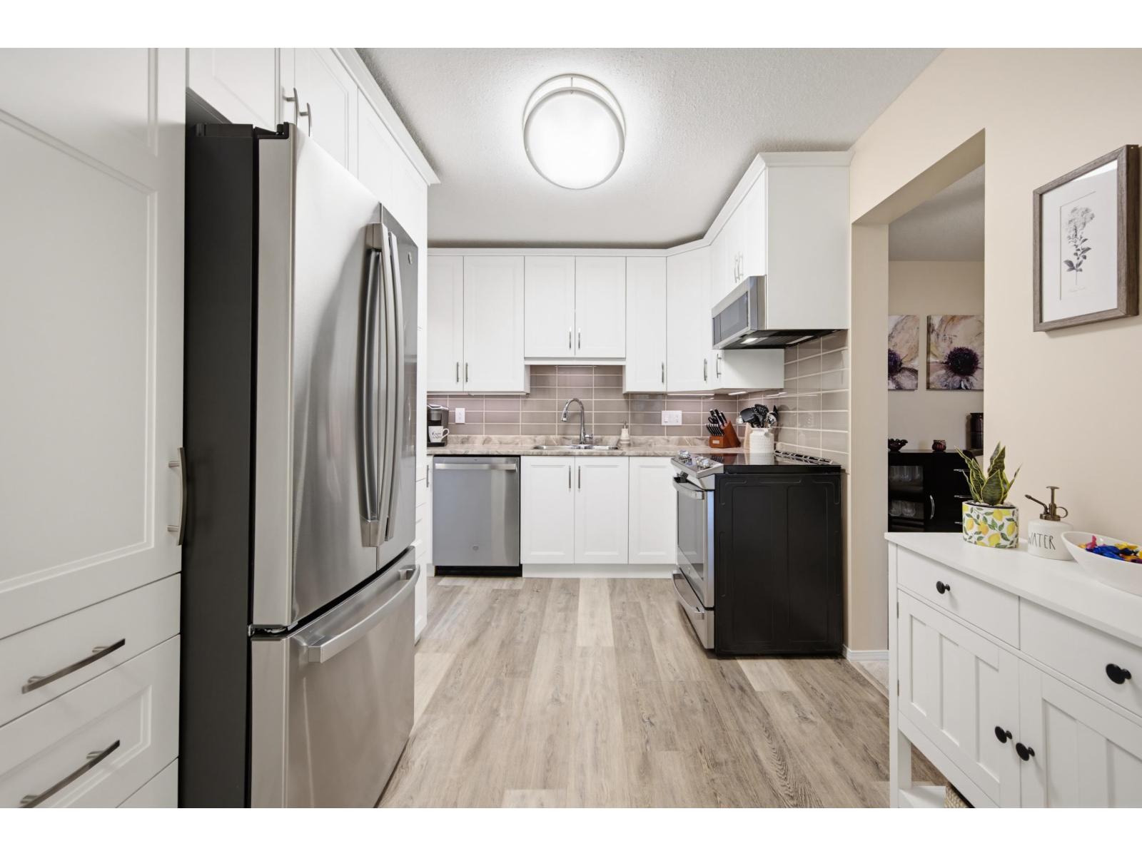 302 5375 205 Street, Langley, British Columbia  V3A 7V7 - Photo 4 - R3120026