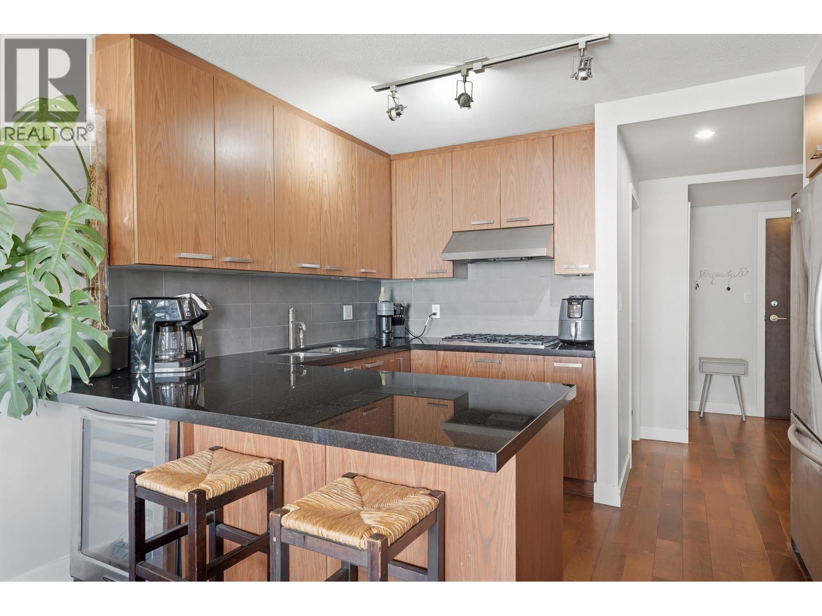 403 3228 Tupper Street, Vancouver, British Columbia  V5Z 4S7 - Photo 11 - R3120088