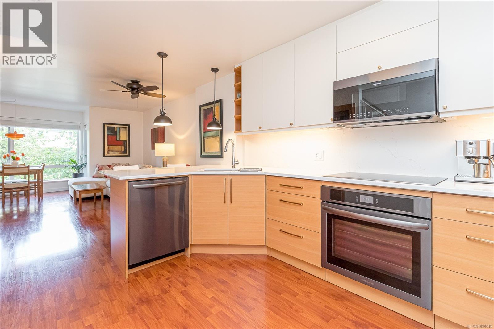202 116 Queens Rd, Duncan, British Columbia  V9L 2W6 - Photo 8 - 1035019