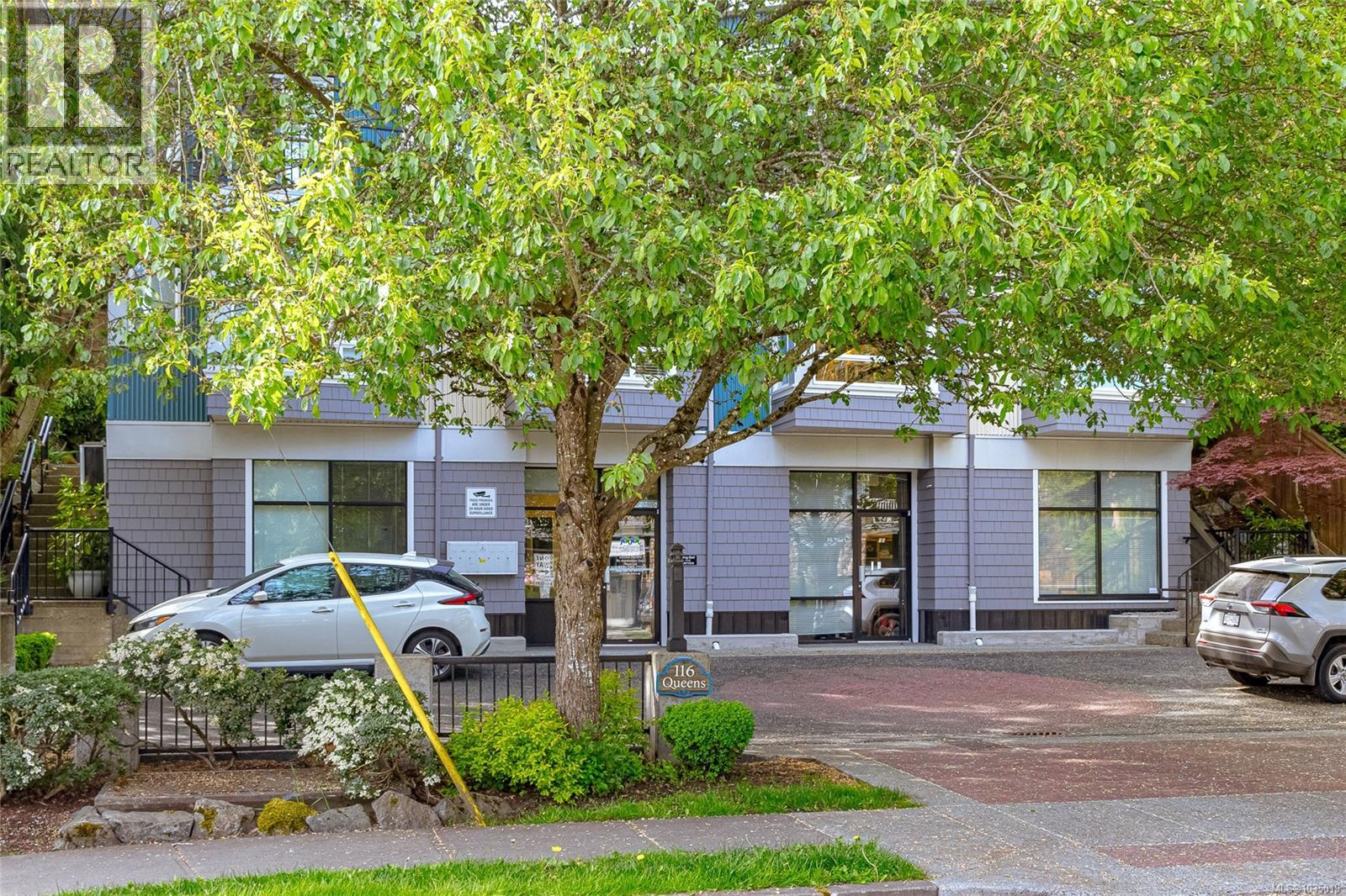 202 116 Queens Rd, Duncan, British Columbia  V9L 2W6 - Photo 2 - 1035019
