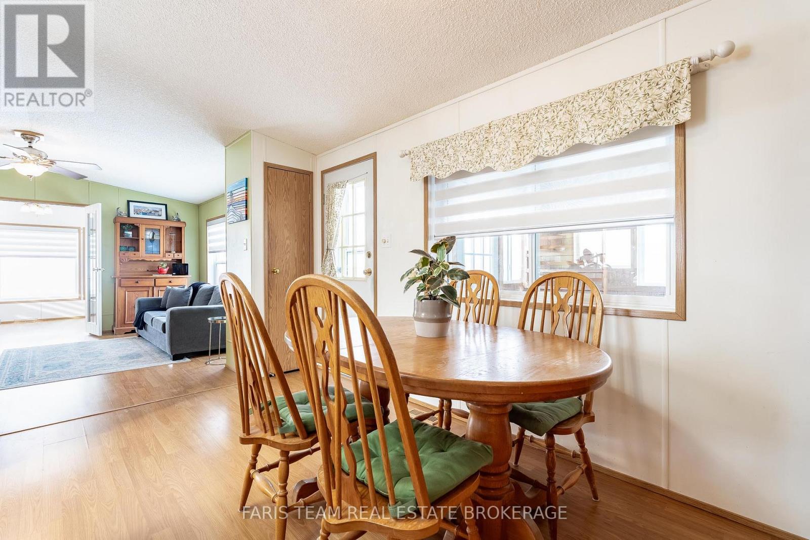 1407 Fox Road, Severn, Ontario  L3V 0V4 - Photo 14 - S13096358