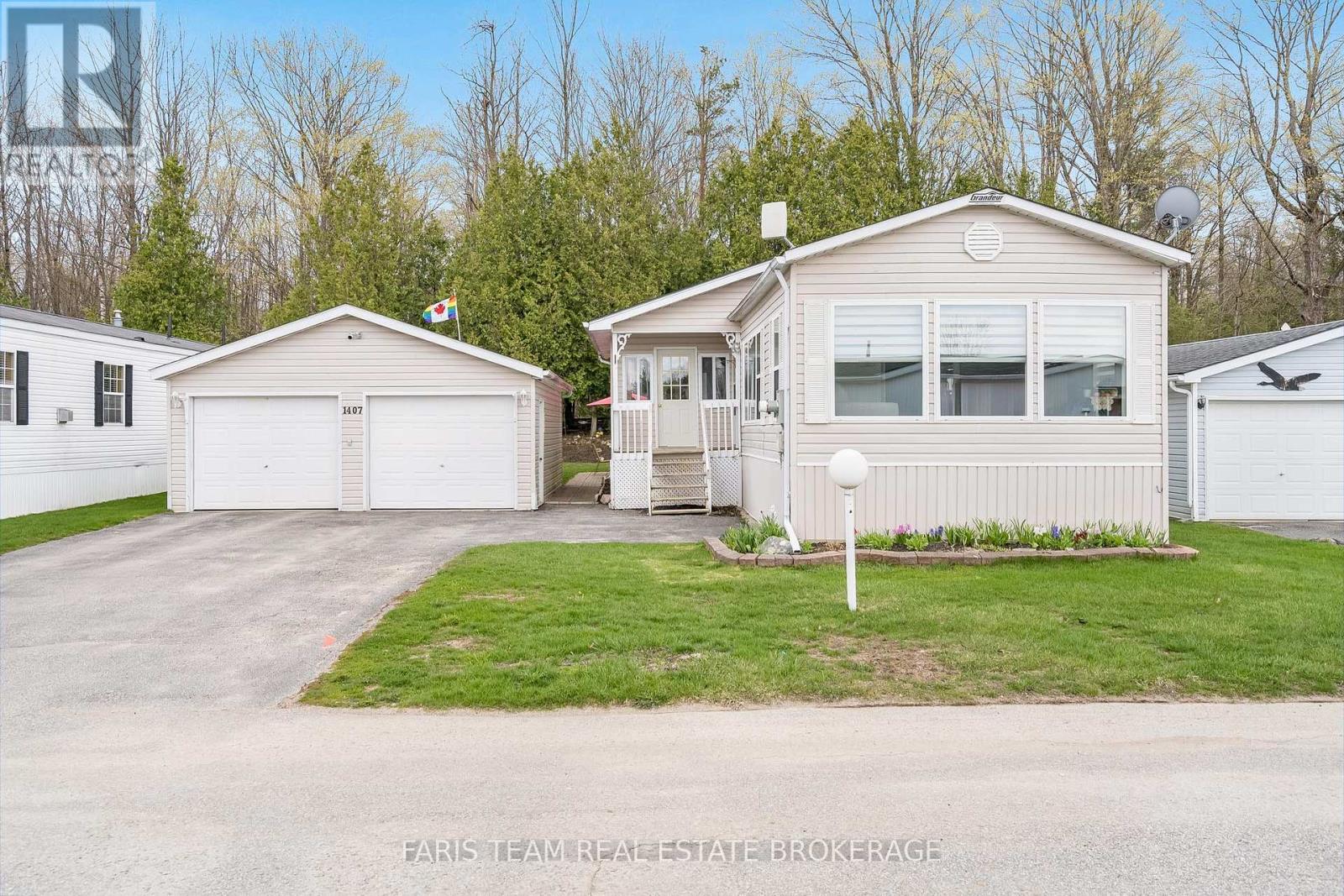 1407 Fox Road, Severn, Ontario  L3V 0V4 - Photo 3 - S13096358