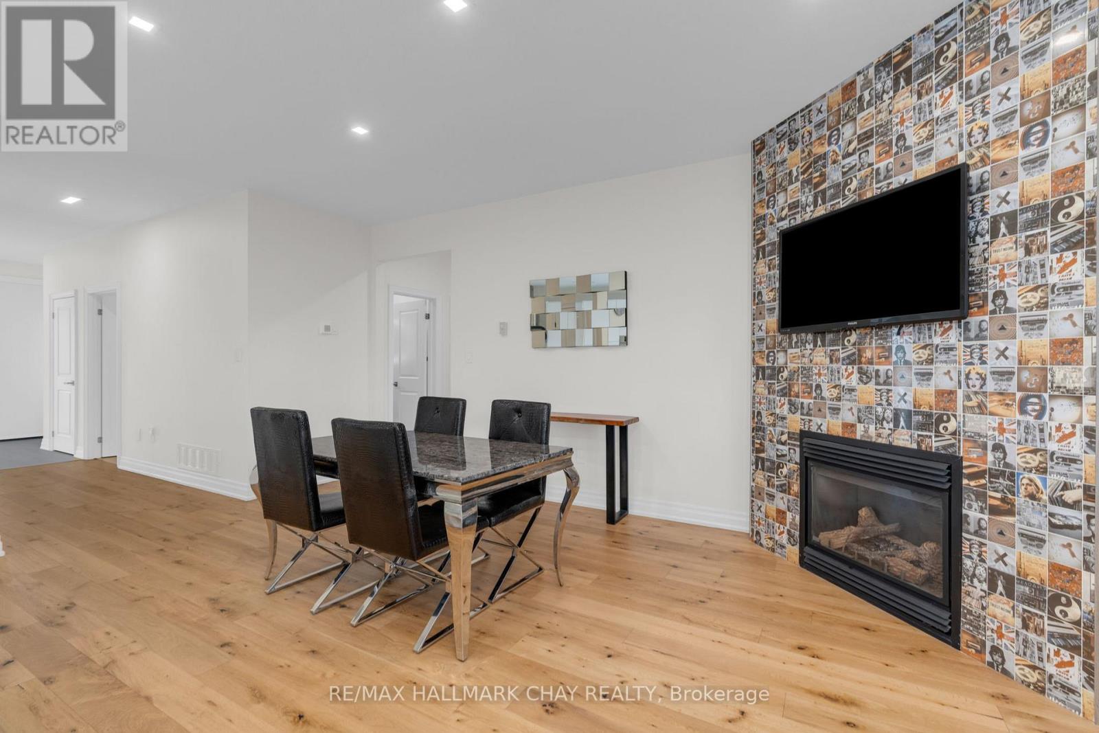 16 Oakmont Avenue, Oro-Medonte (Horseshoe Valley), Ontario  L0L 2L0 - Photo 17 - S13096476