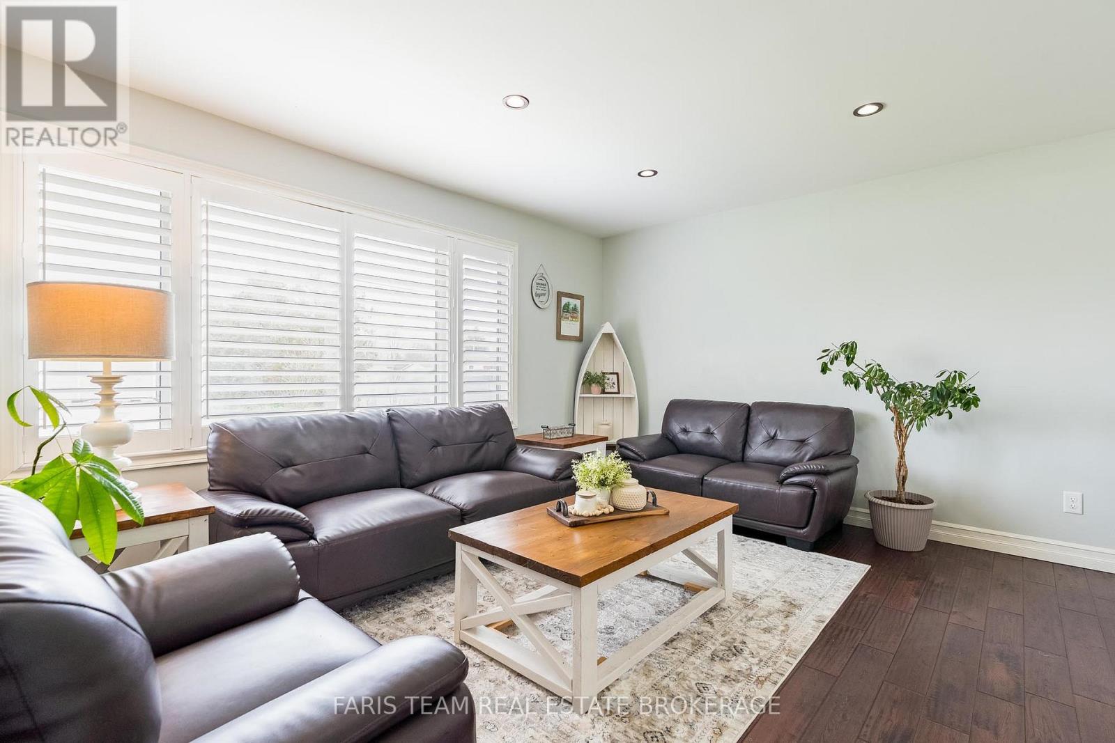 201 Christopher Street, Clearview (Stayner), Ontario  L0M 1S0 - Photo 16 - S13096604