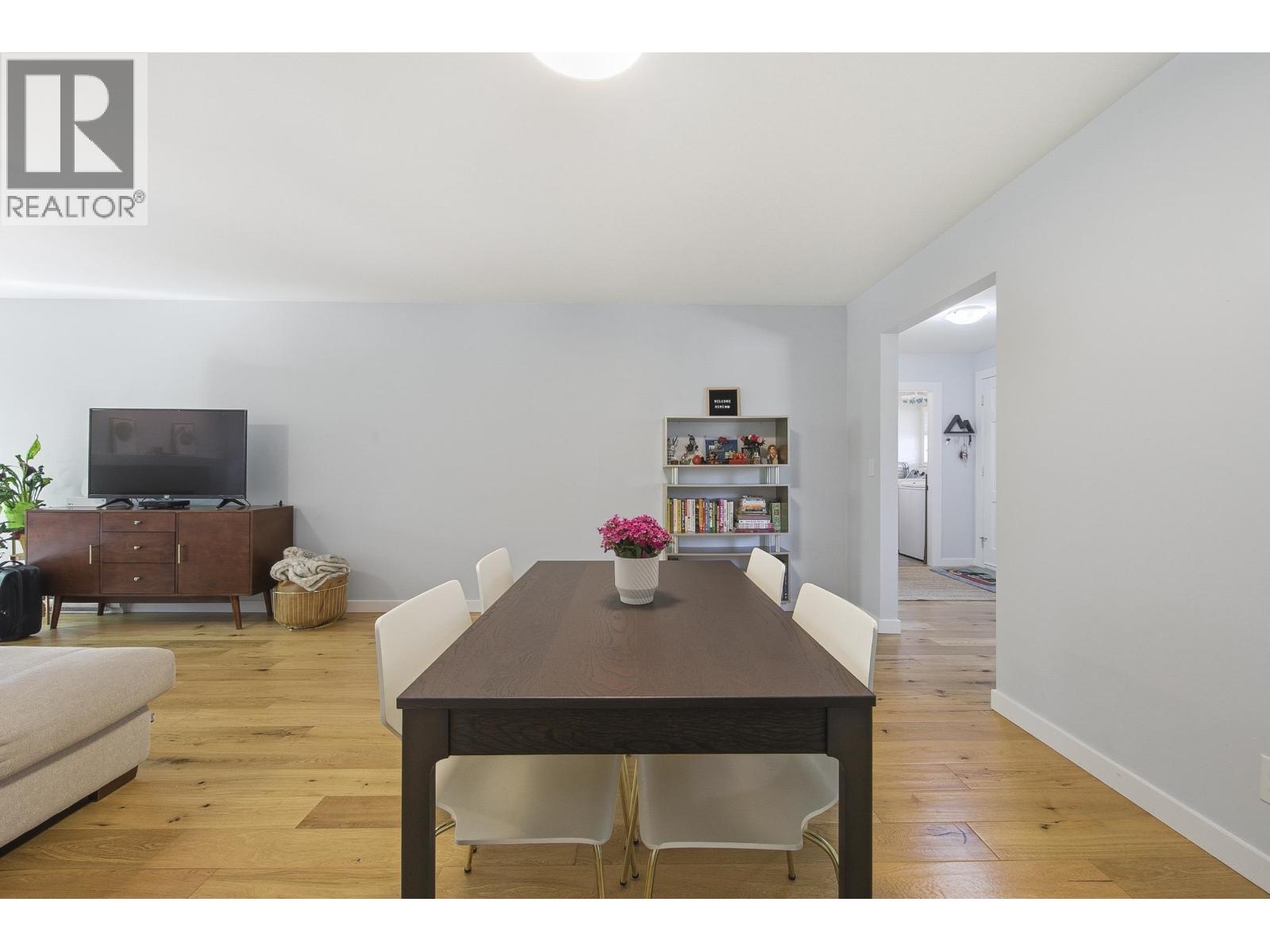 836 Roche Point Drive, North Vancouver, British Columbia  V7H 2T9 - Photo 6 - R3116484