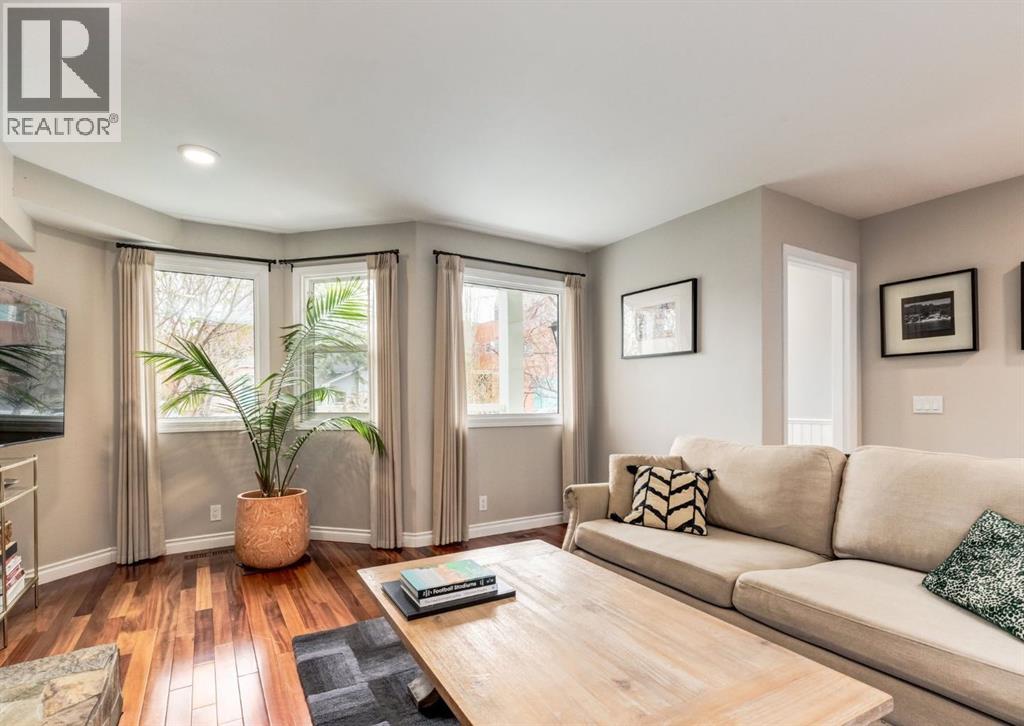 236 2 Avenue NE, Calgary, Alberta  T2E 0E2 - Photo 3 - A2308401