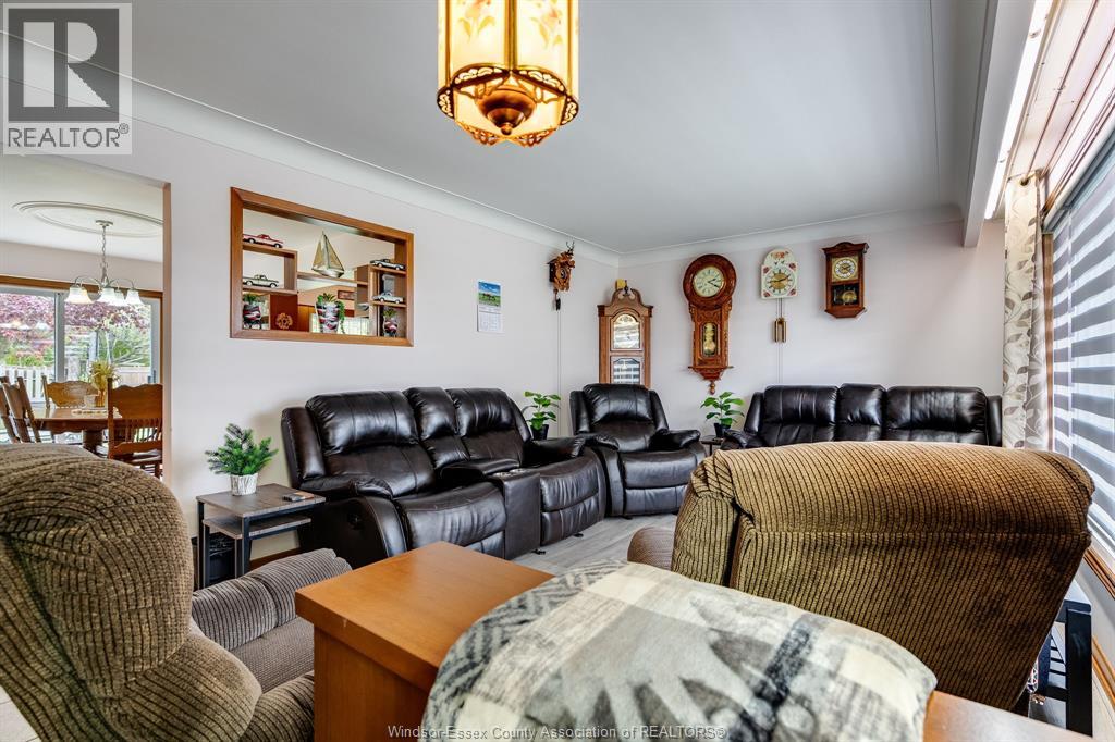 51 Lutsch, Leamington, Ontario  N8H 2N5 - Photo 2 - 26010408