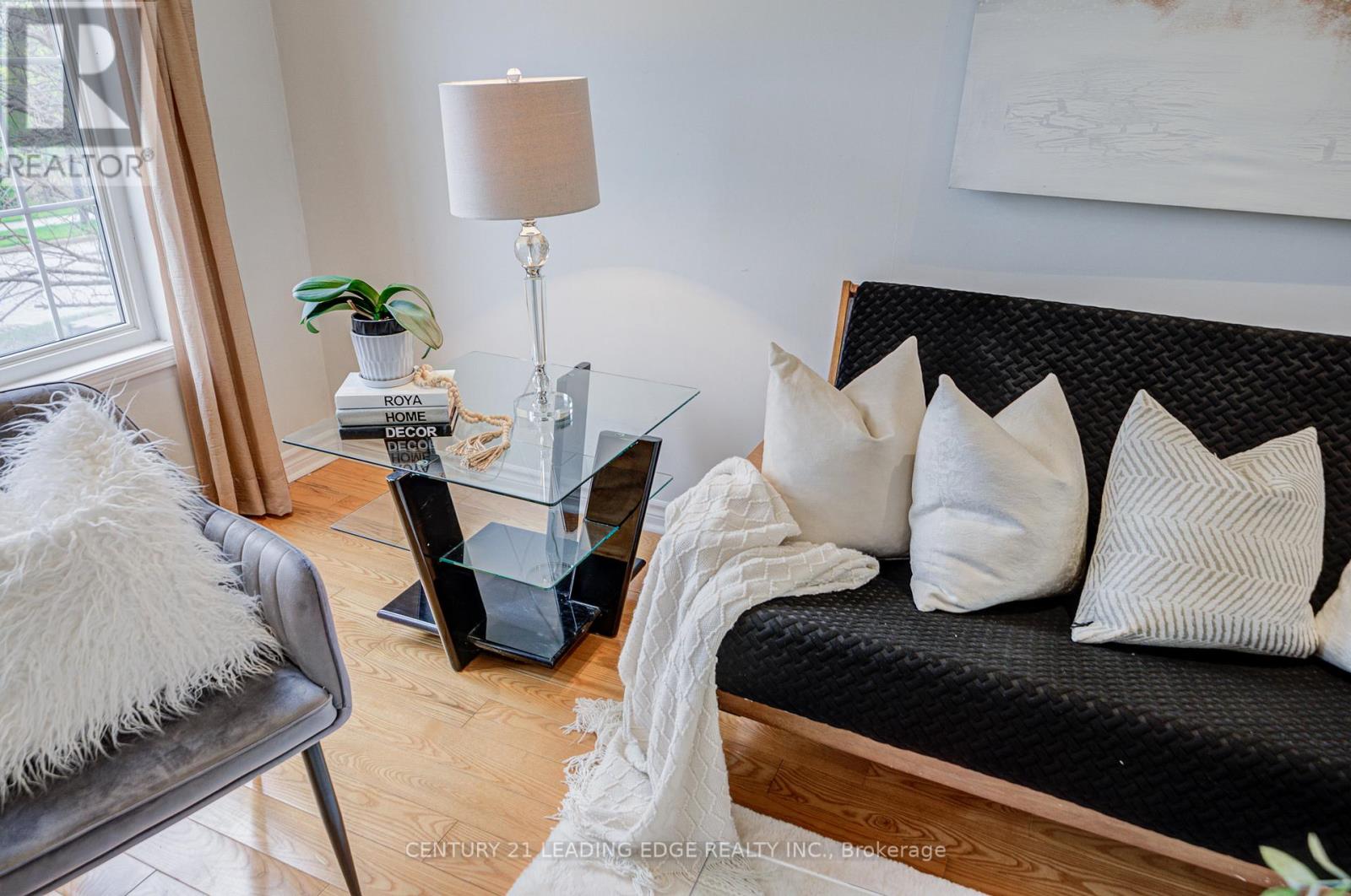6604 Opera Glass Crescent, Mississauga, Ontario  L5W 1R8 - Photo 13 - W13096438