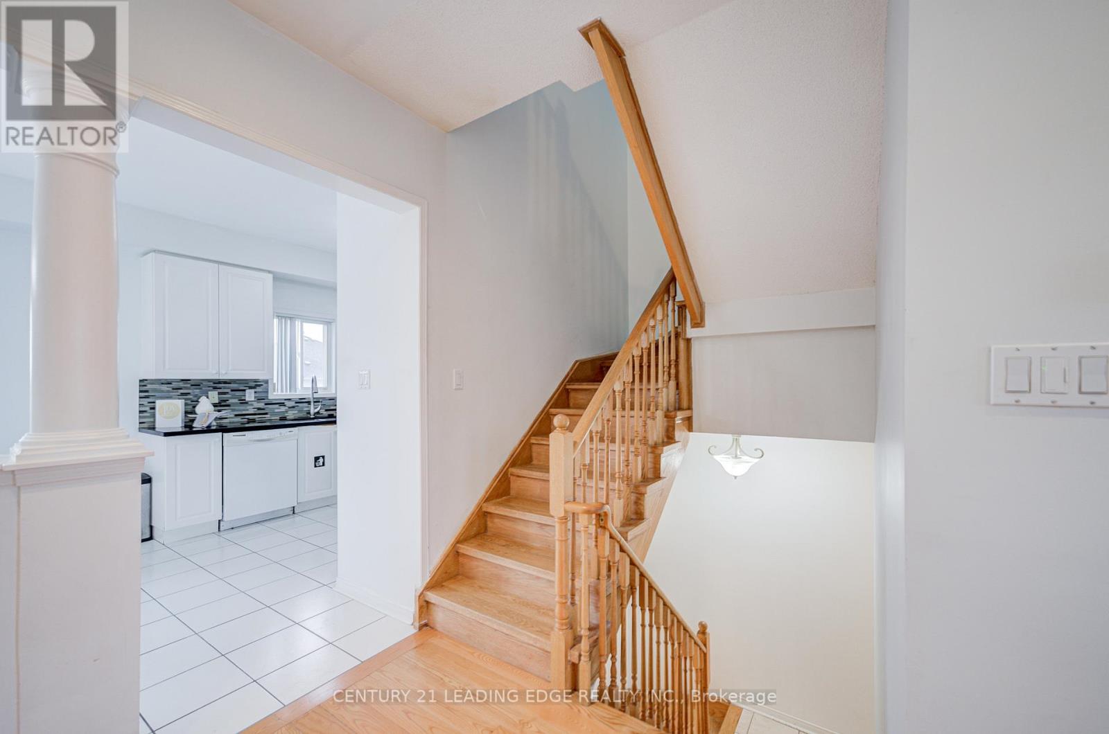 6604 Opera Glass Crescent, Mississauga, Ontario  L5W 1R8 - Photo 15 - W13096438