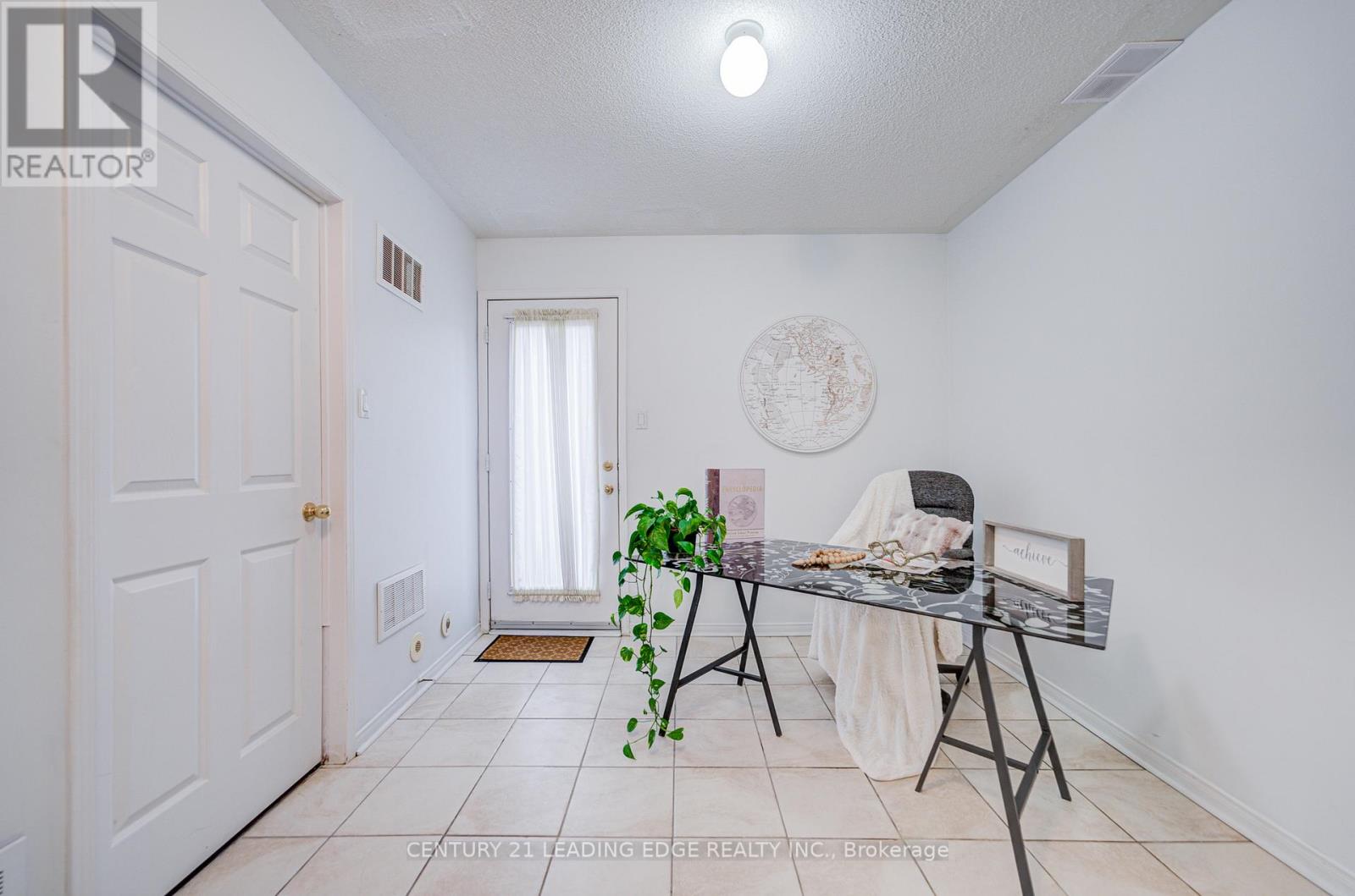 6604 Opera Glass Crescent, Mississauga, Ontario  L5W 1R8 - Photo 26 - W13096438