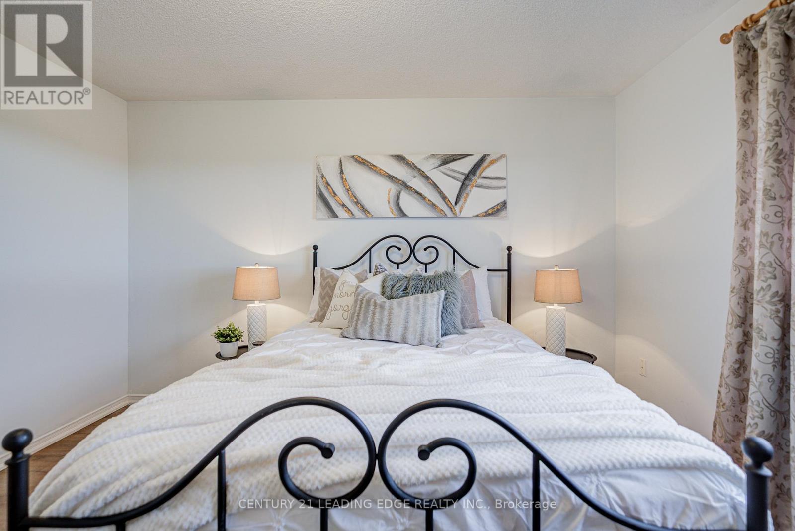 6604 Opera Glass Crescent, Mississauga, Ontario  L5W 1R8 - Photo 30 - W13096438