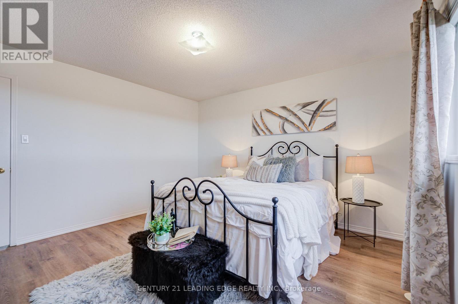6604 Opera Glass Crescent, Mississauga, Ontario  L5W 1R8 - Photo 32 - W13096438